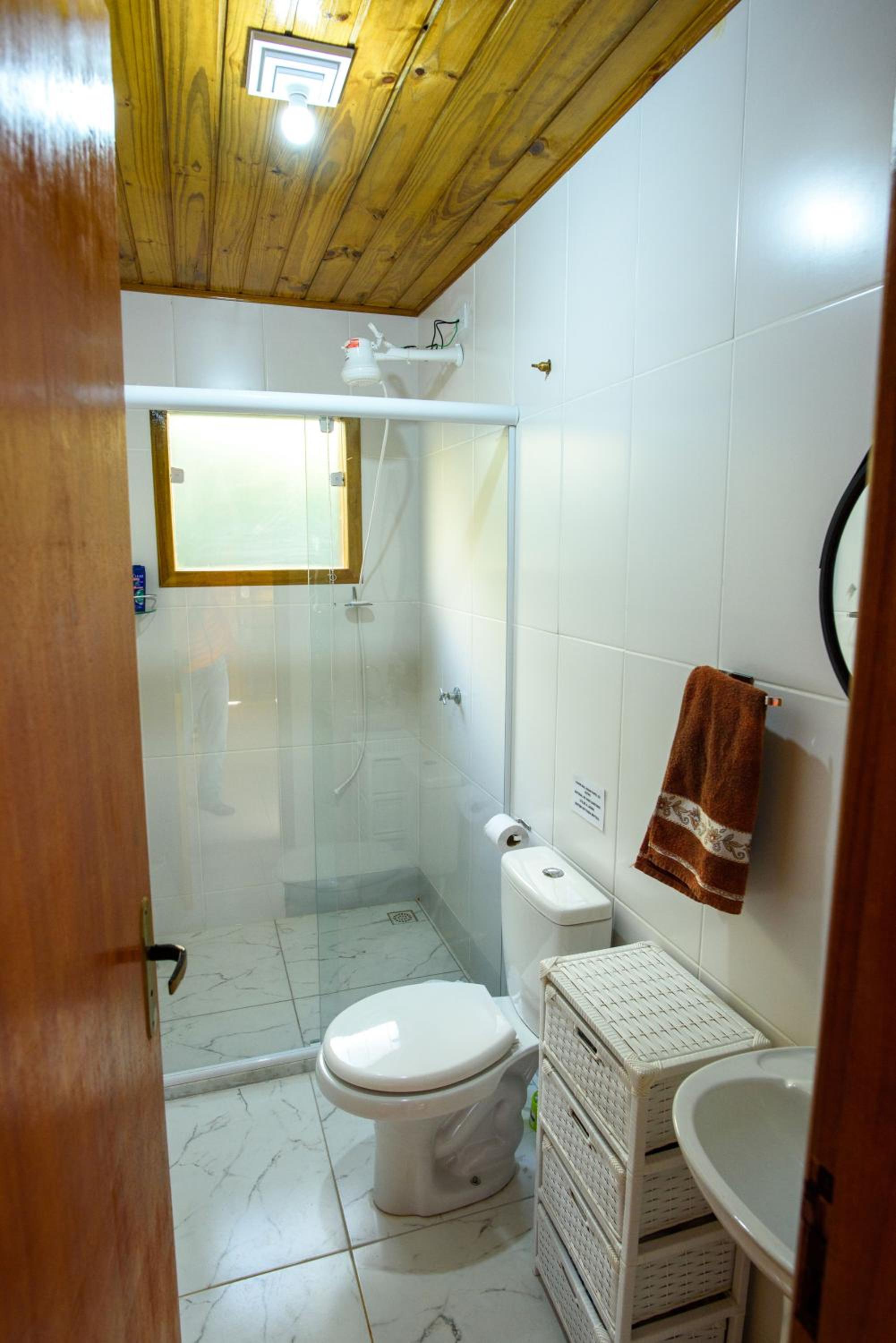 Recanto Águas Nascentes - Casa na serra com piscina e cachoeira no quintal!!