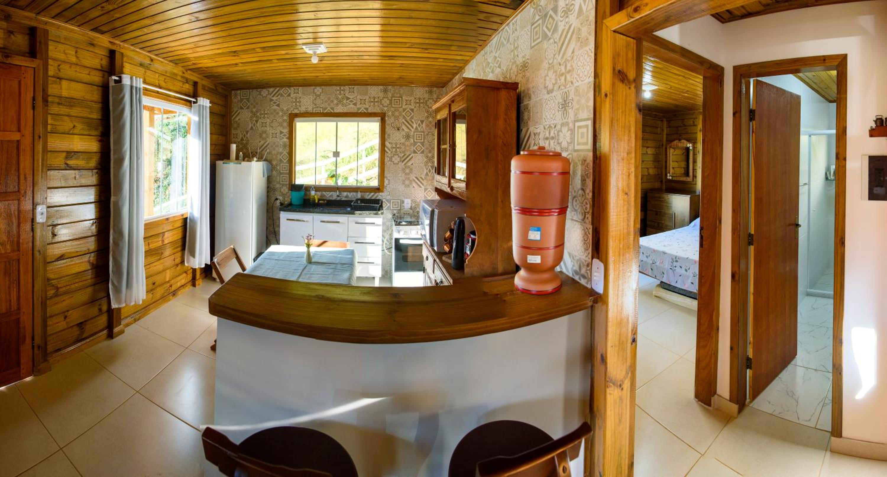 Recanto Águas Nascentes - Casa na serra com piscina e cachoeira no quintal!!