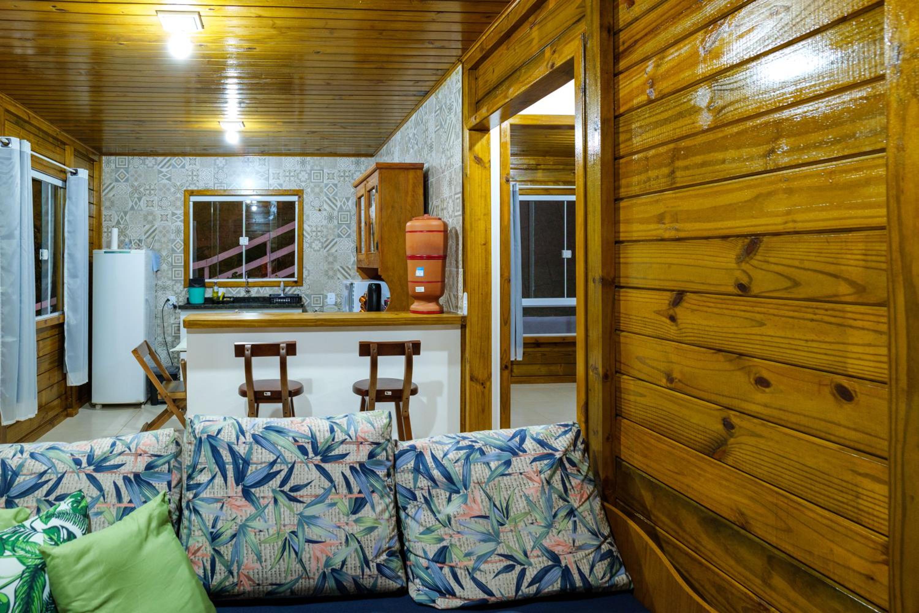 Recanto Águas Nascentes - Casa na serra com piscina e cachoeira no quintal!!