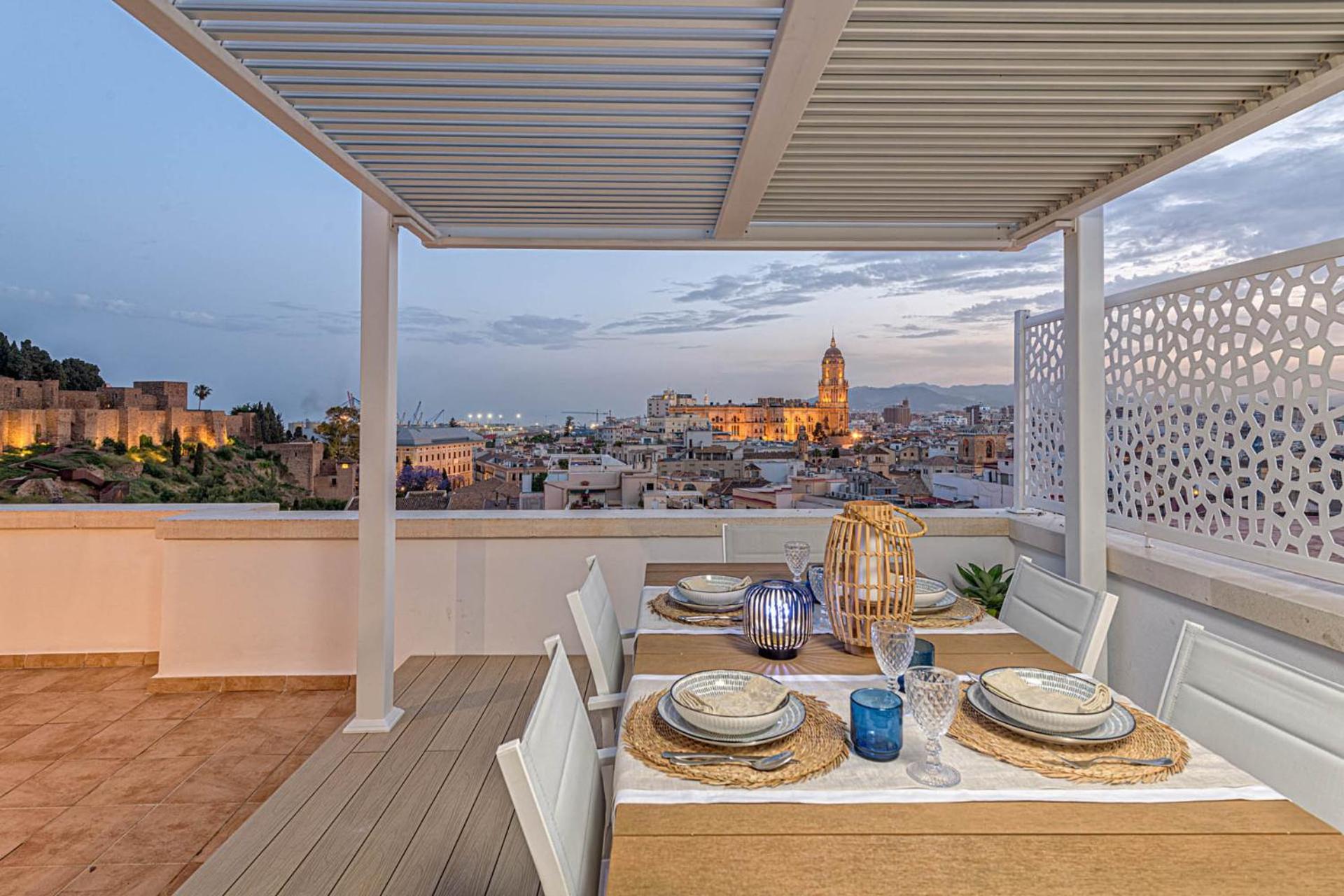 Alcazaba Penthouse in Malaga by Solaga Holiday Homes photo 3