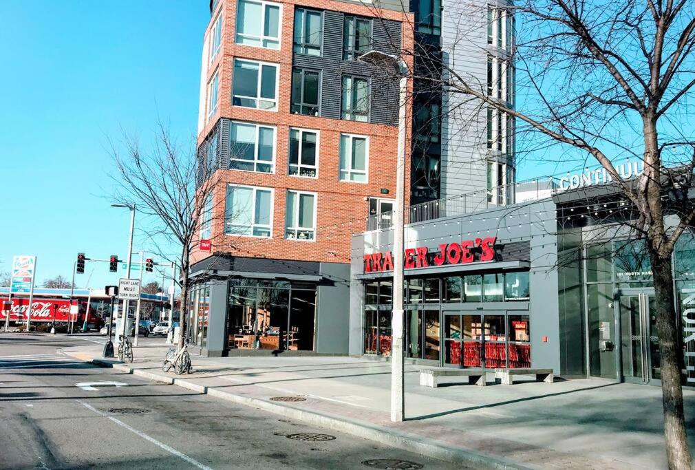 Luxury Executive Suite Harvard Allston 3 Bedrooms 2 Baths view 5
