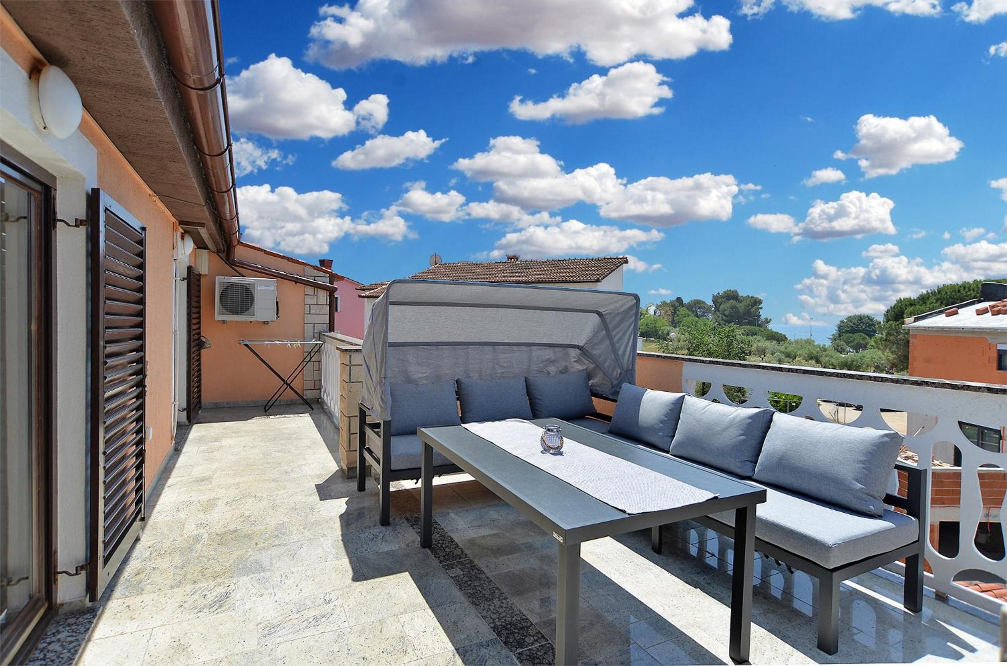 Apartment Mirela 2145 view 3