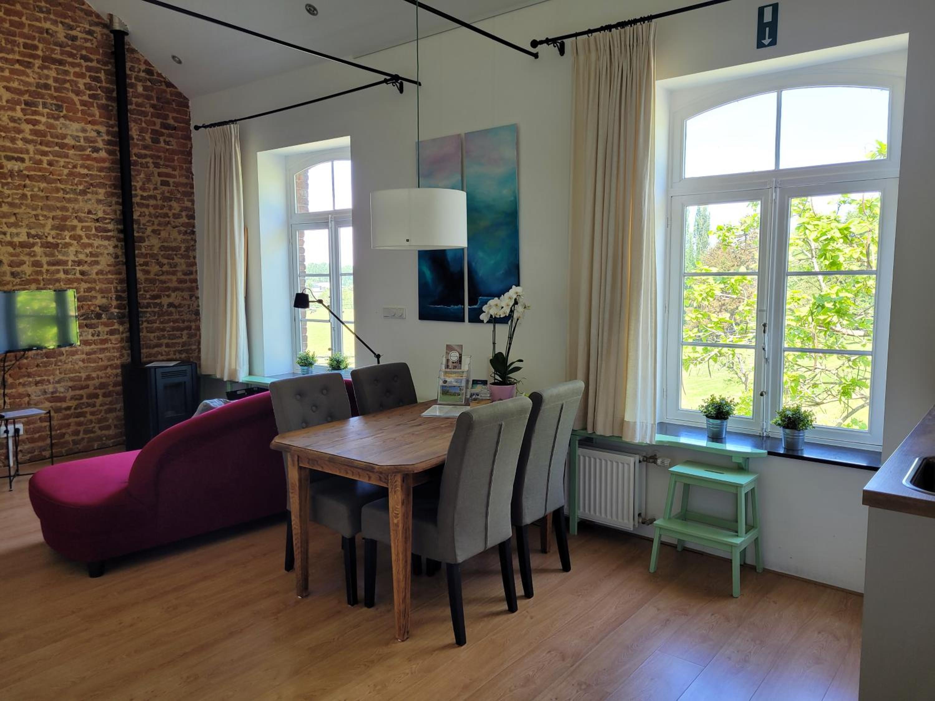 Mille Fleur Apartments