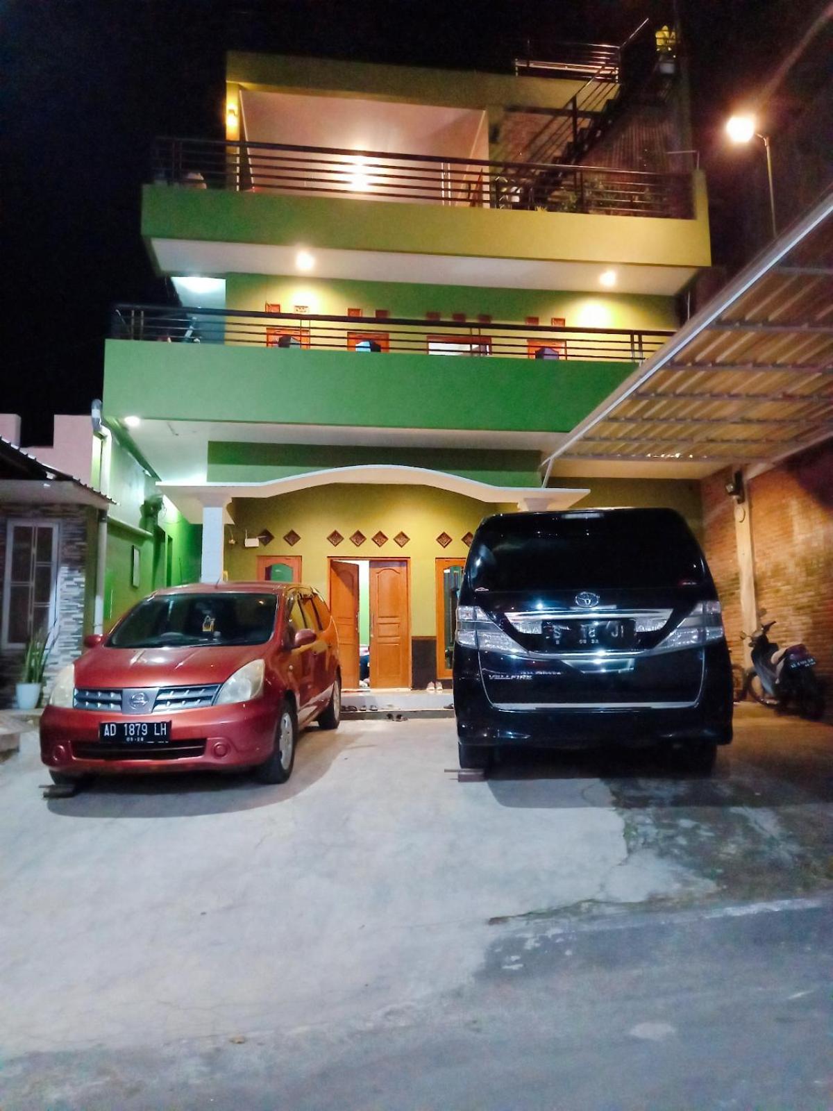 penginapan Samara Homestay Tawangmangu view 4