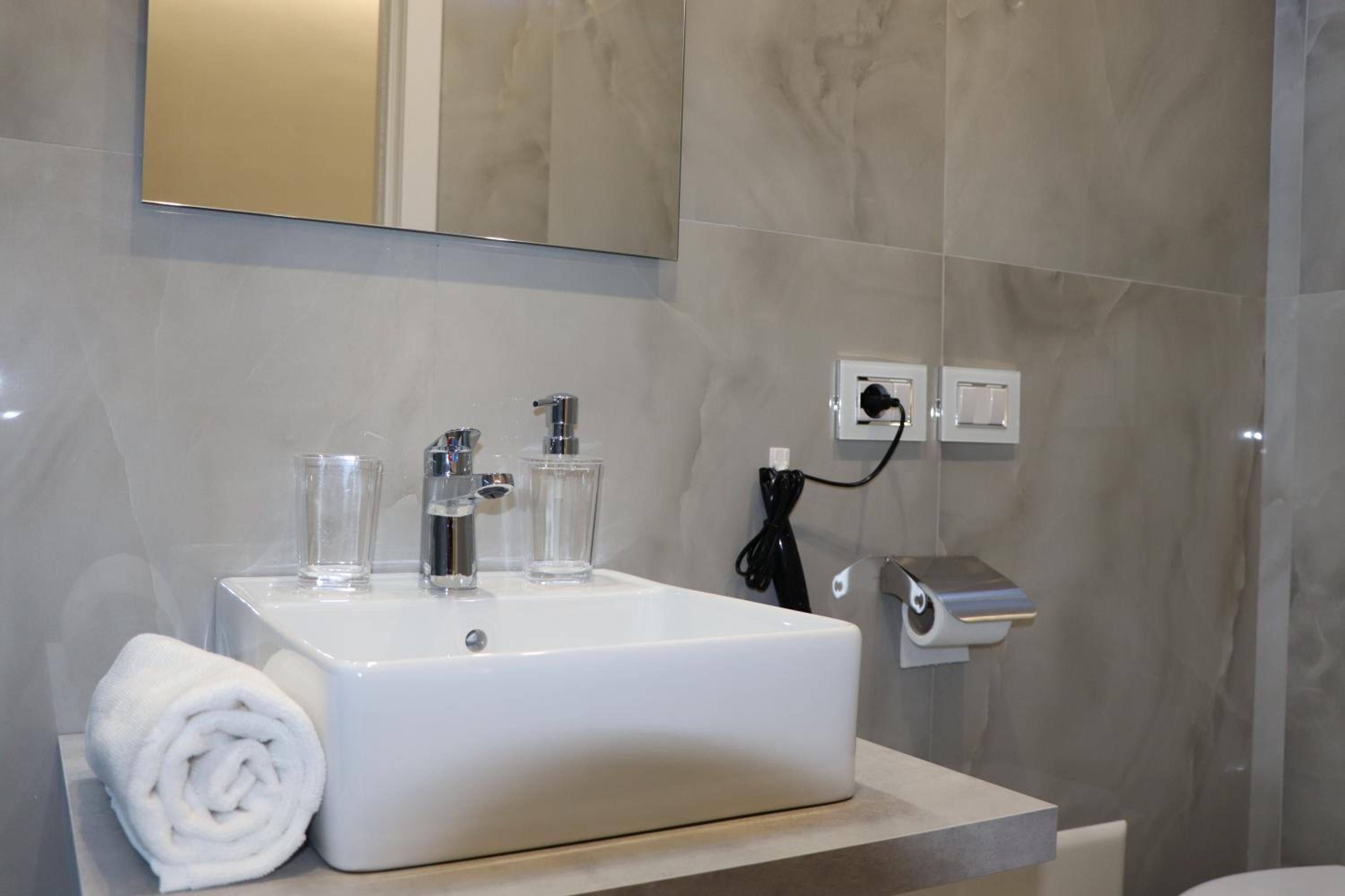 Barbaro Suite & Apartment