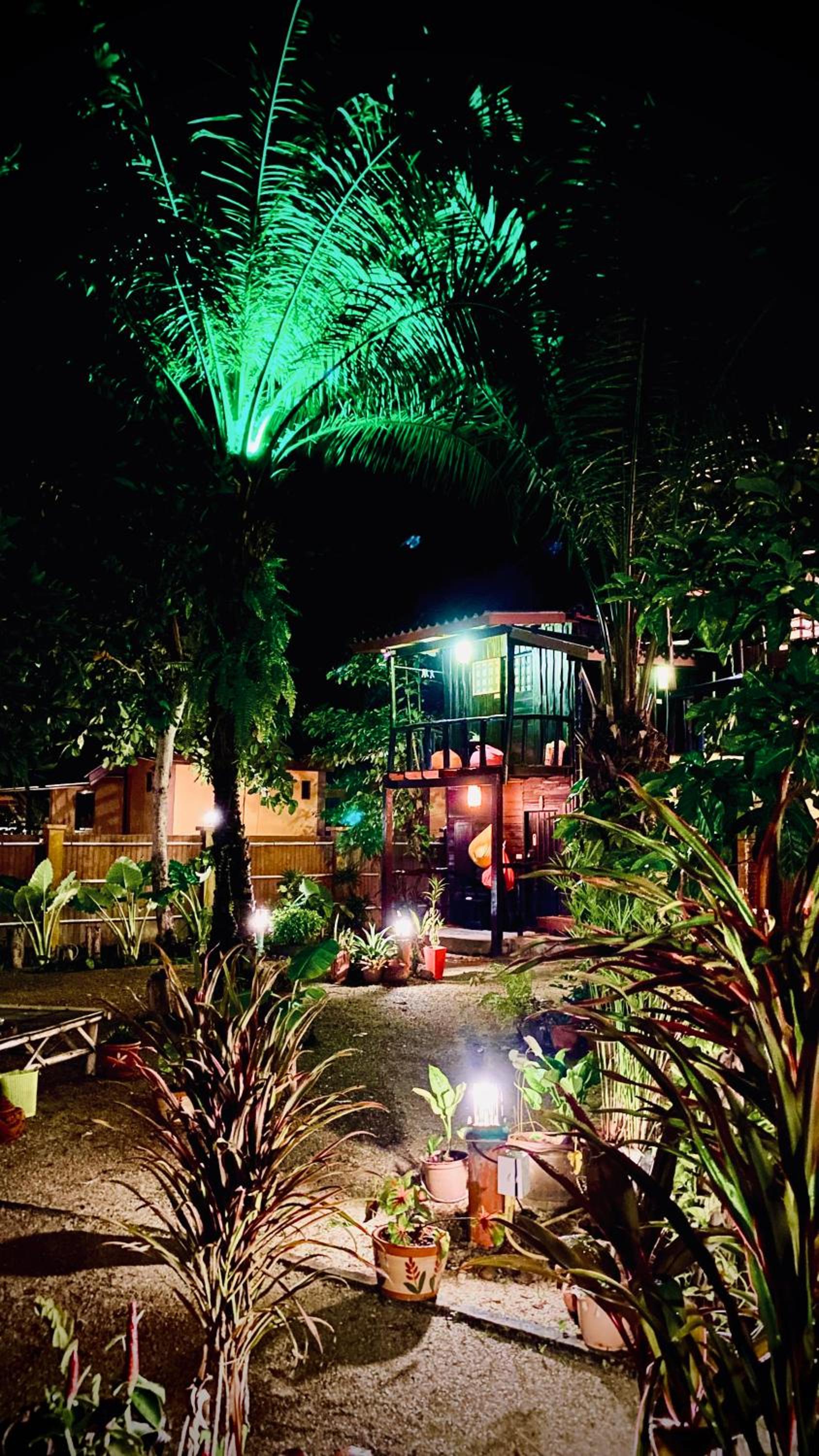 Leaf House Bungalows