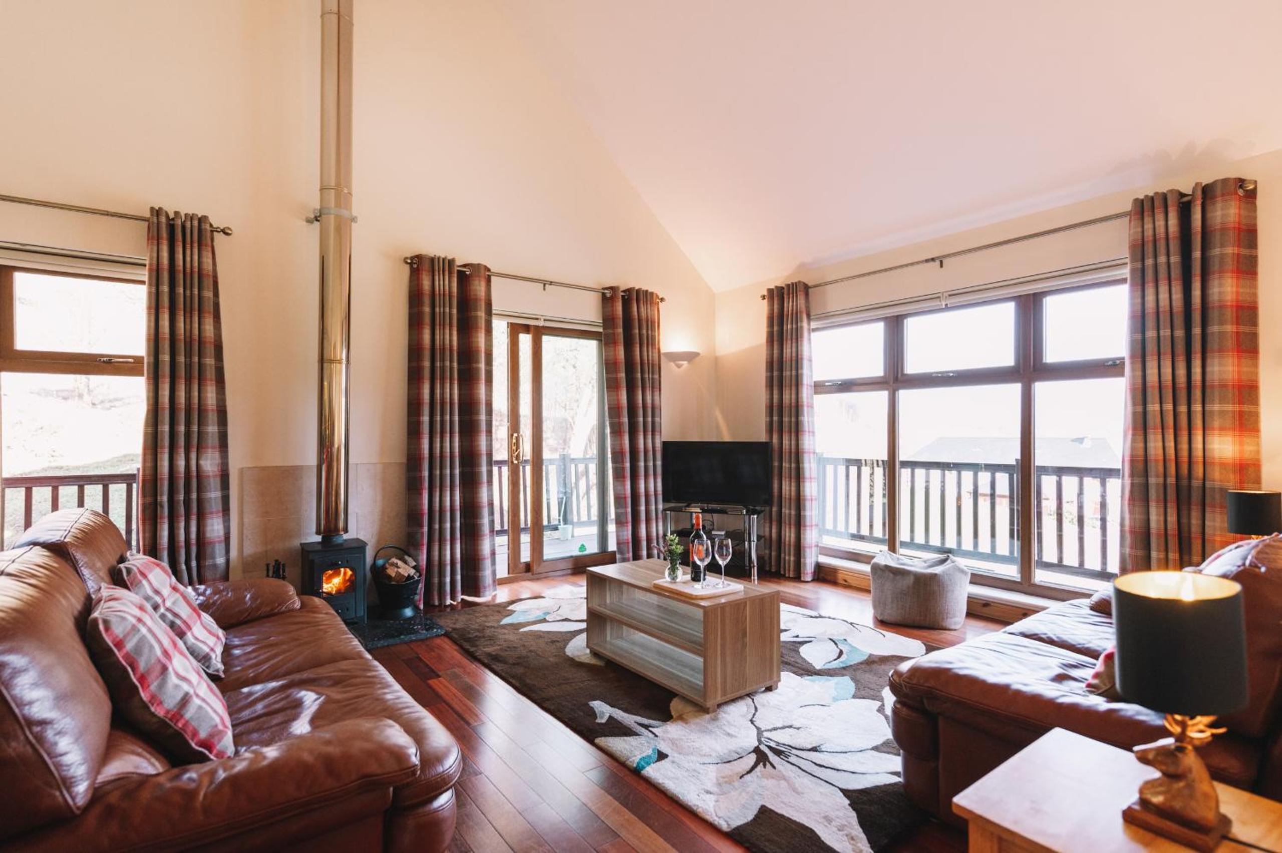 Inverskilavulin Estate Lodges view 3