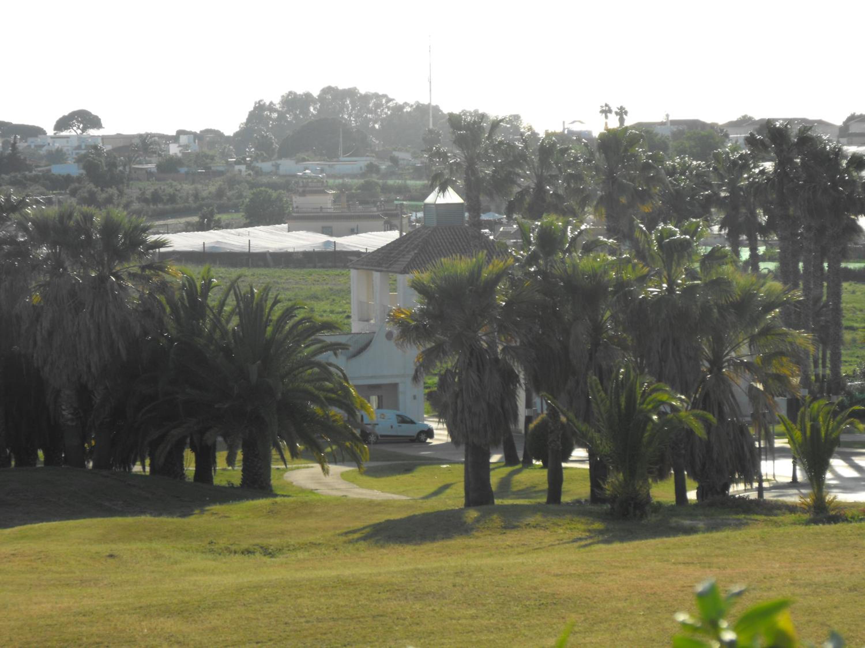 PRECIOSO APARTAMENTO EN URBANIZACION CAMPO DE GOLF