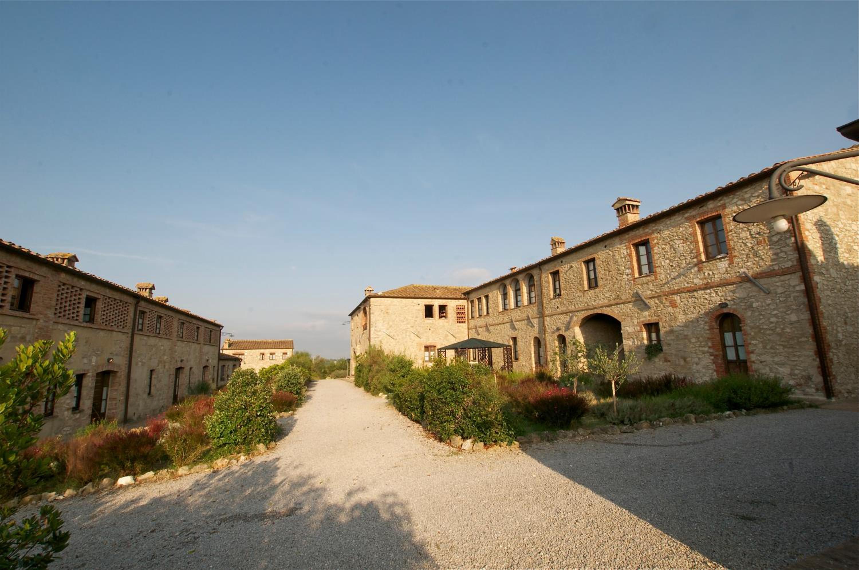Photo 46