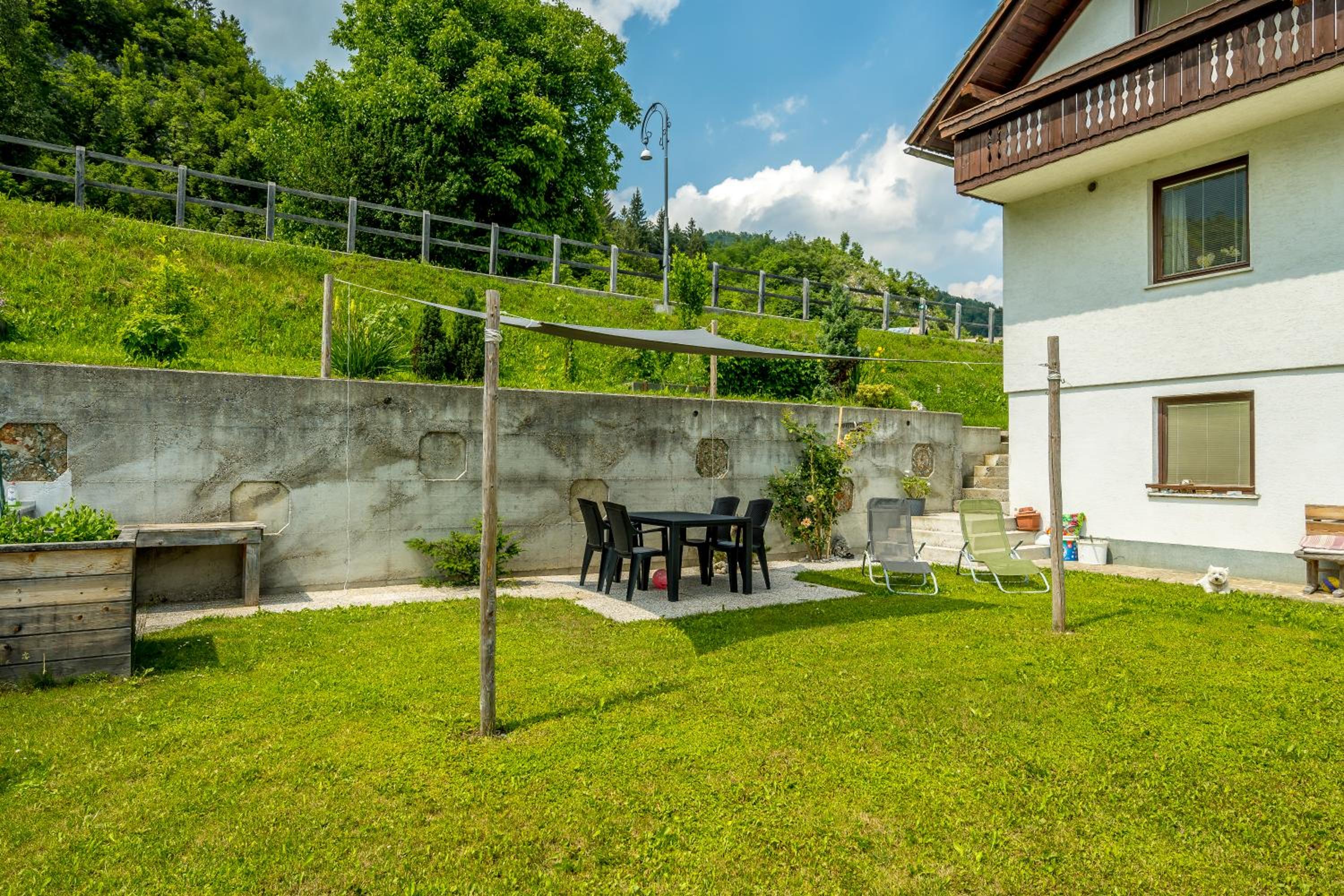 Apartmaji Jezerka Bled view 4