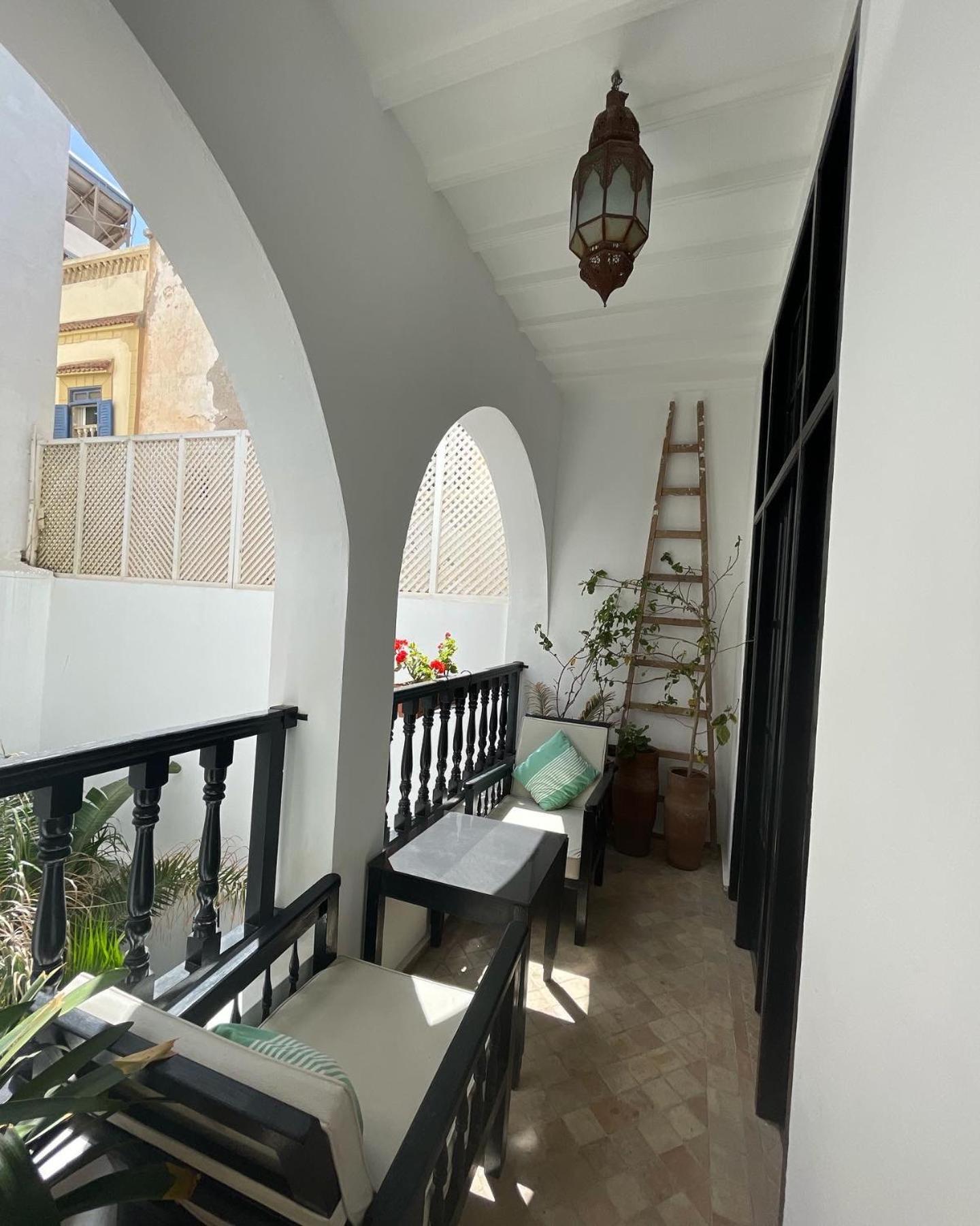 Riad Dar Awil