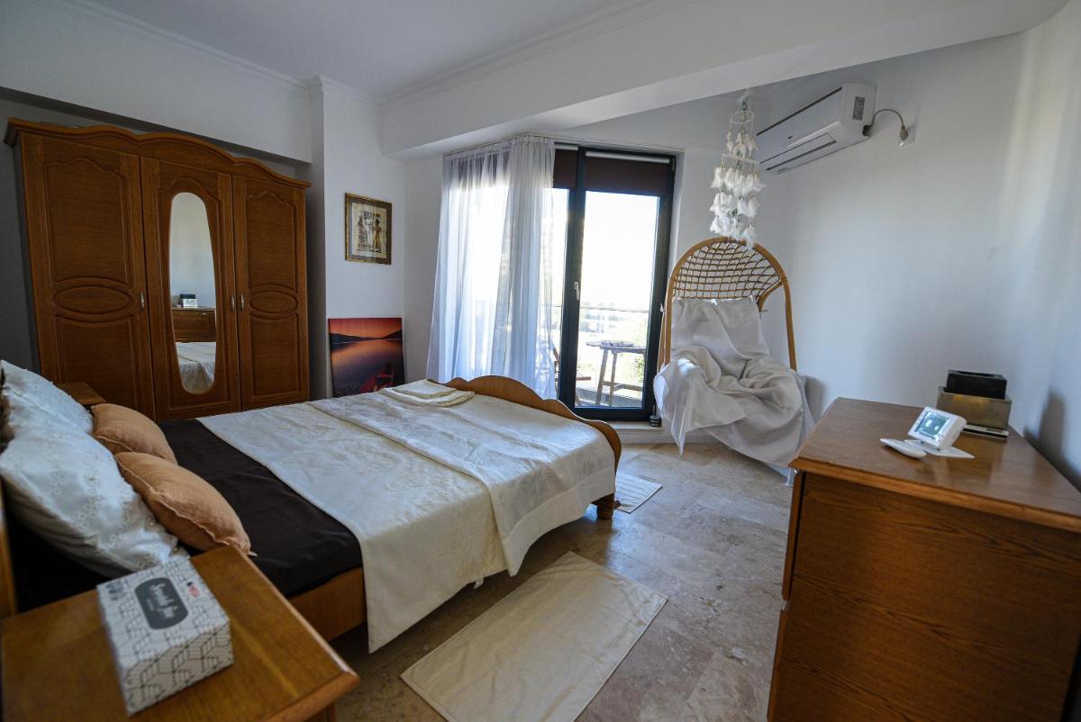 Apartament Deluxe Solid Butoaie view 2
