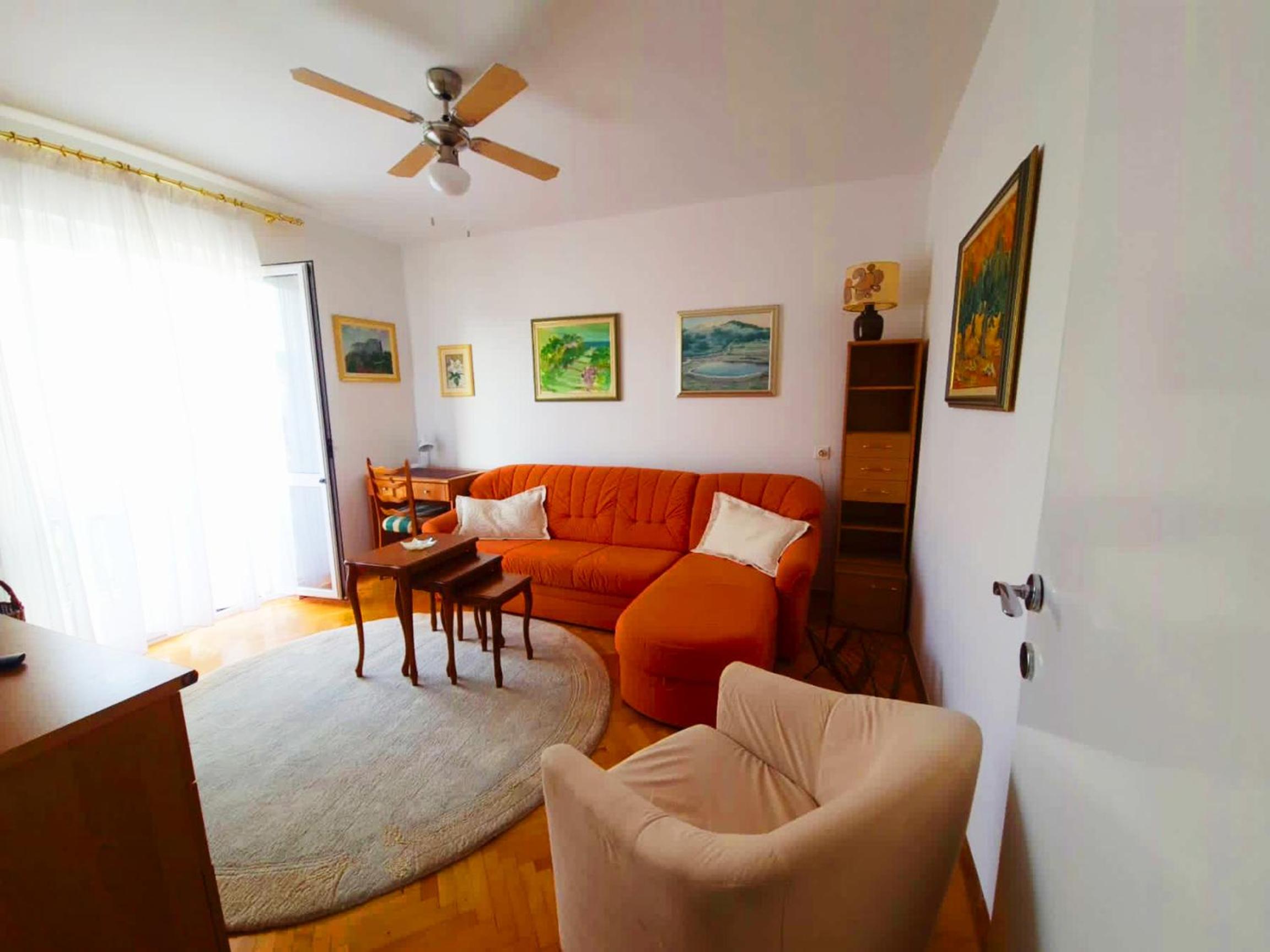 Insideout Apartment