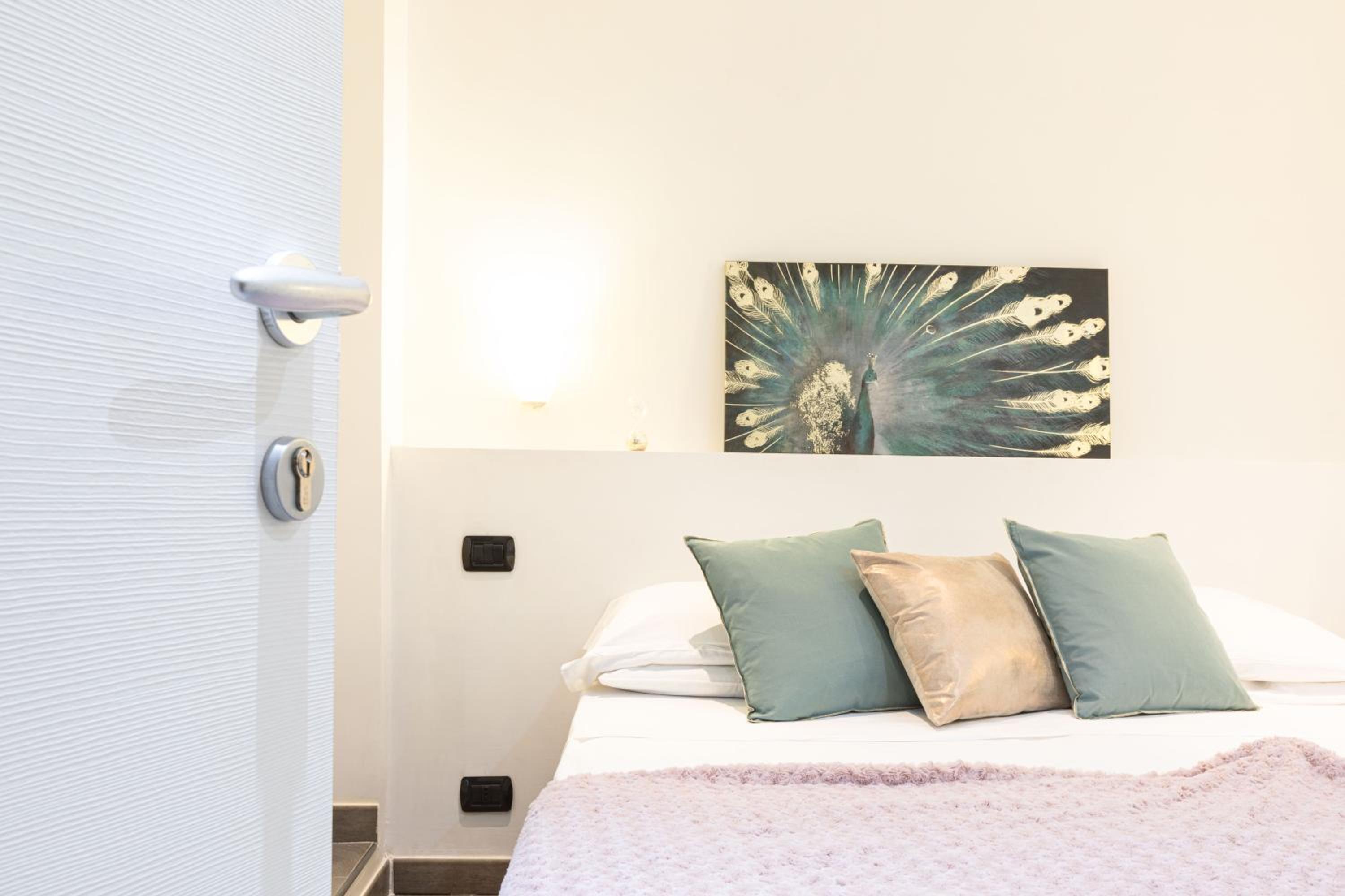 Cesar Vatican Rooms
