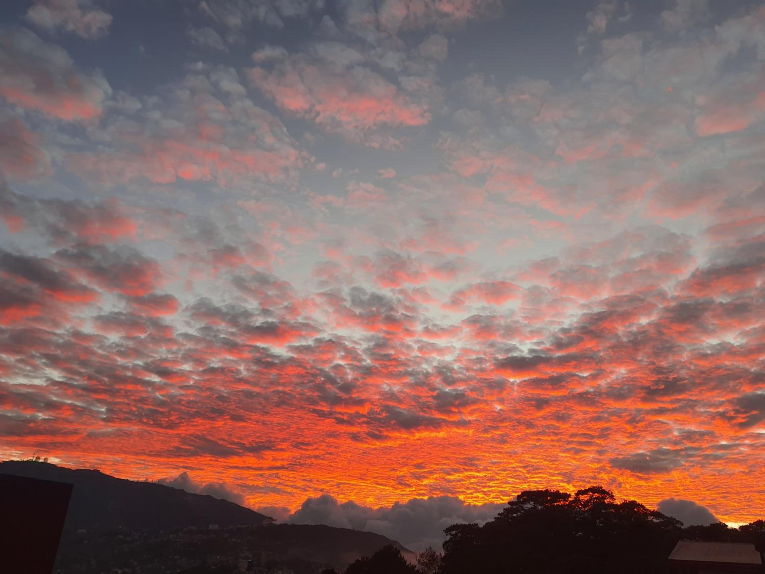 ASHBURN'S TRANSIENT BAGUIO - BASIC SLEEP and GO, LIMITED PAY PARKING, SELF SERVICE