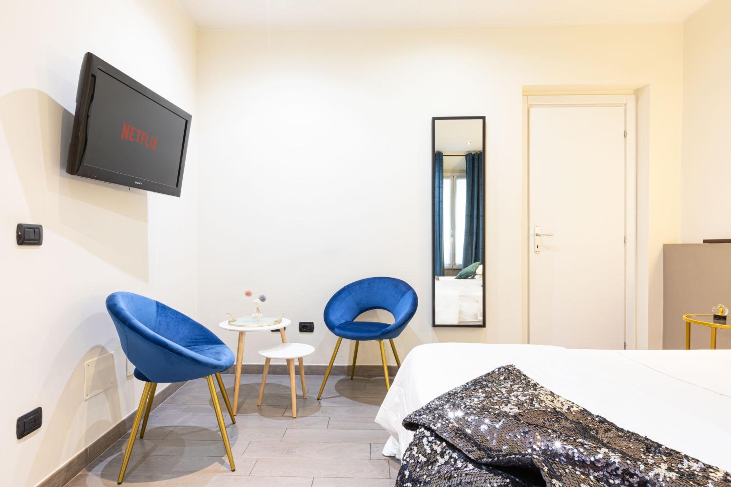 Cesar Vatican Rooms