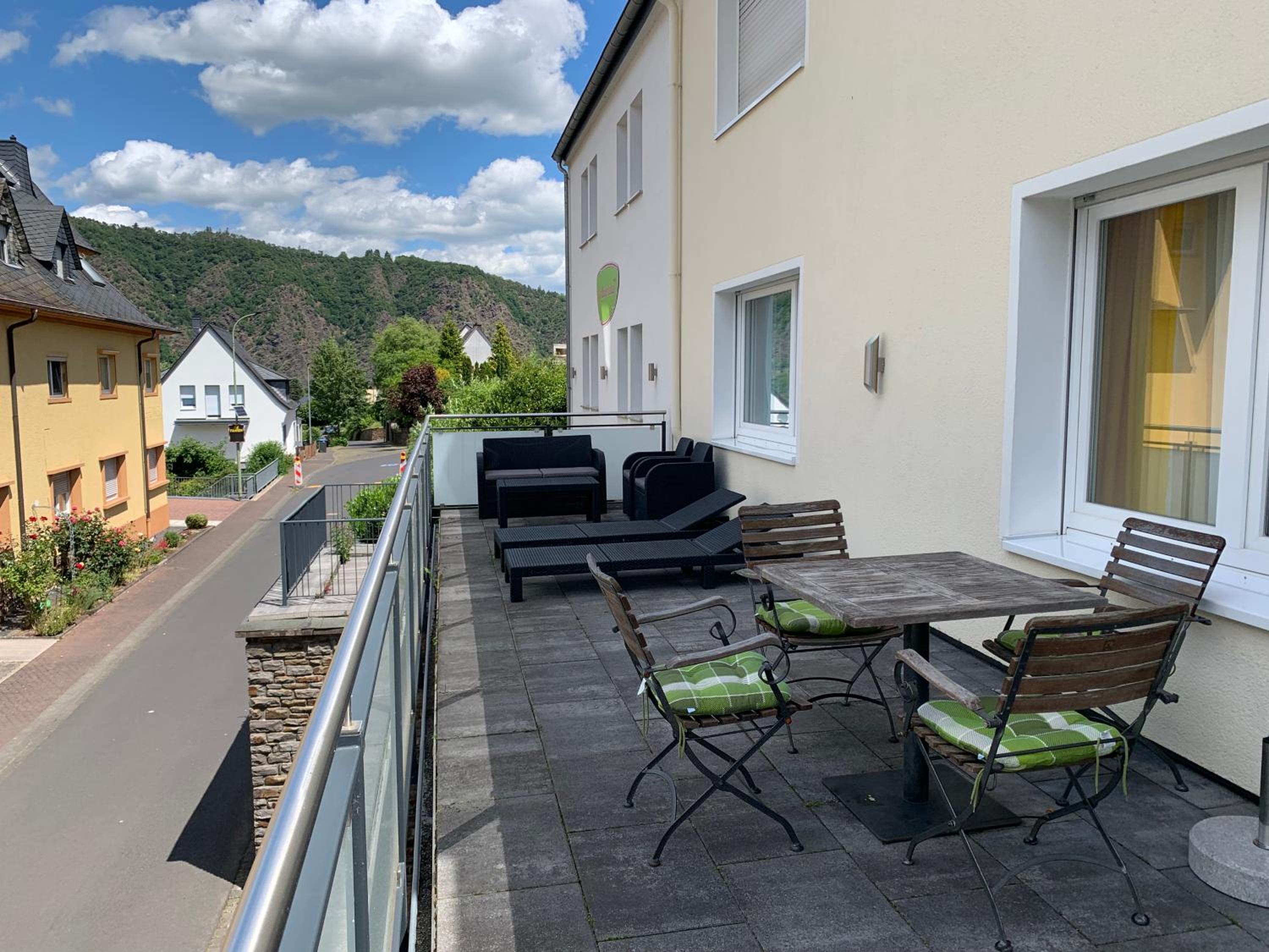 balcony