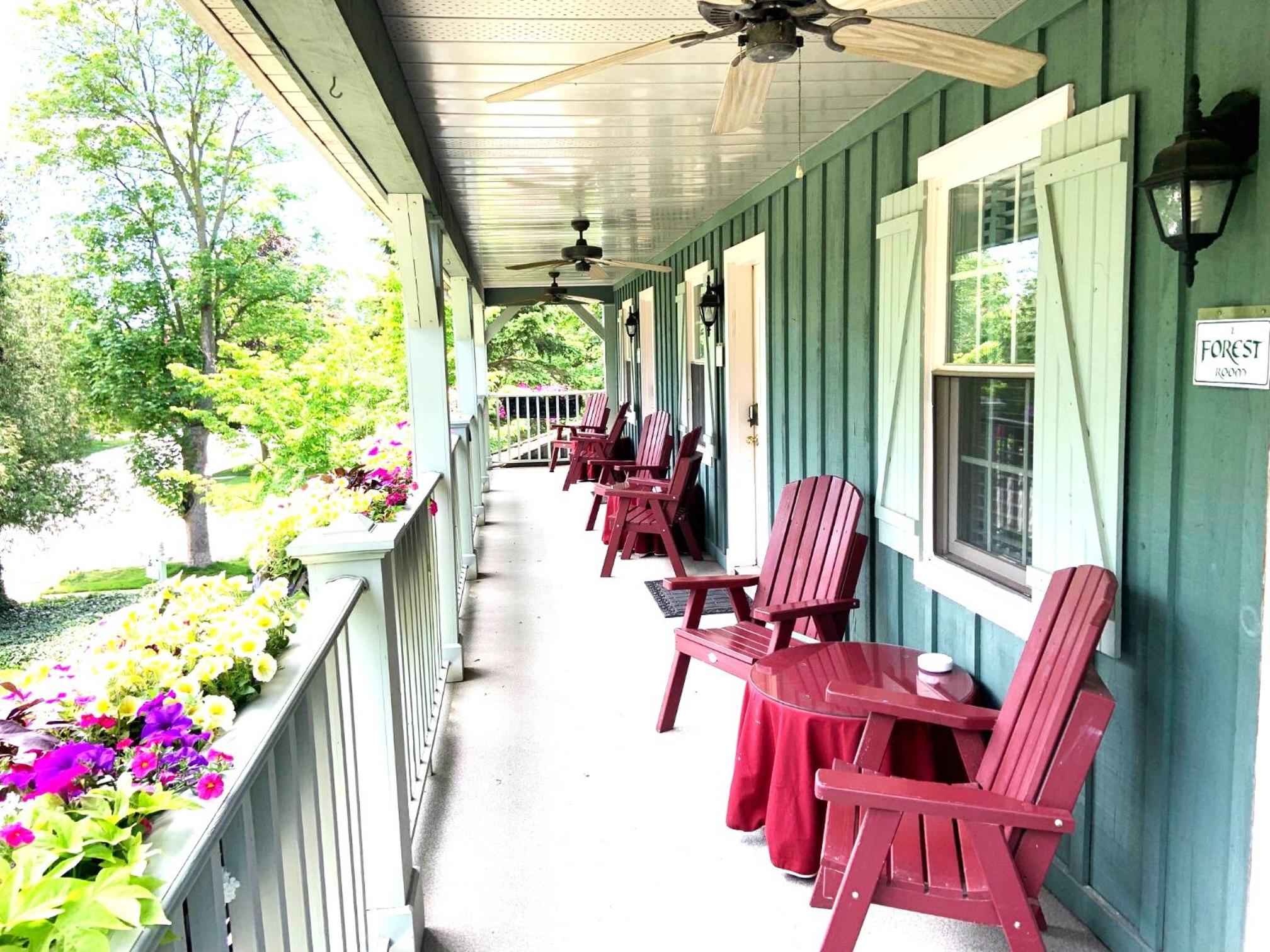 WeatherPine Inn