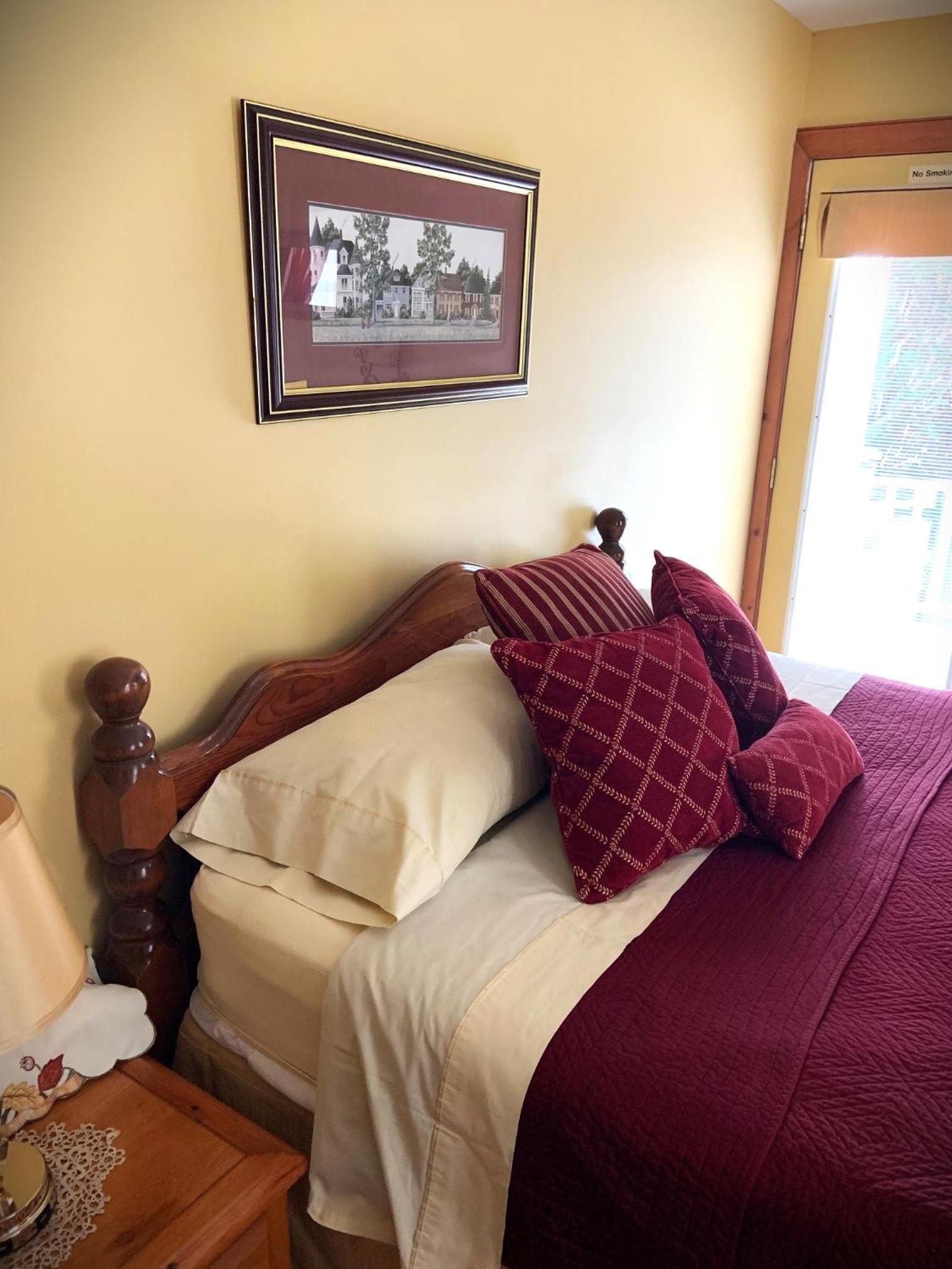 WeatherPine Inn