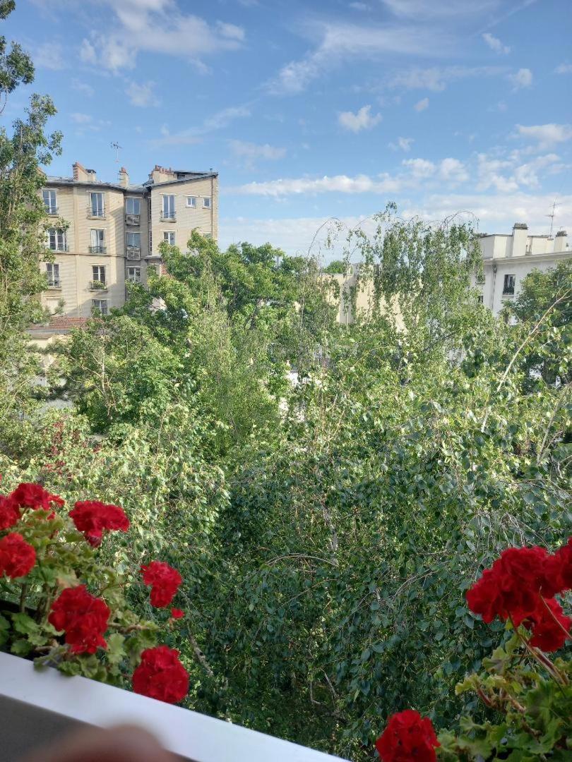 Parisian Sparkle Retreat, 150m from American Hospital