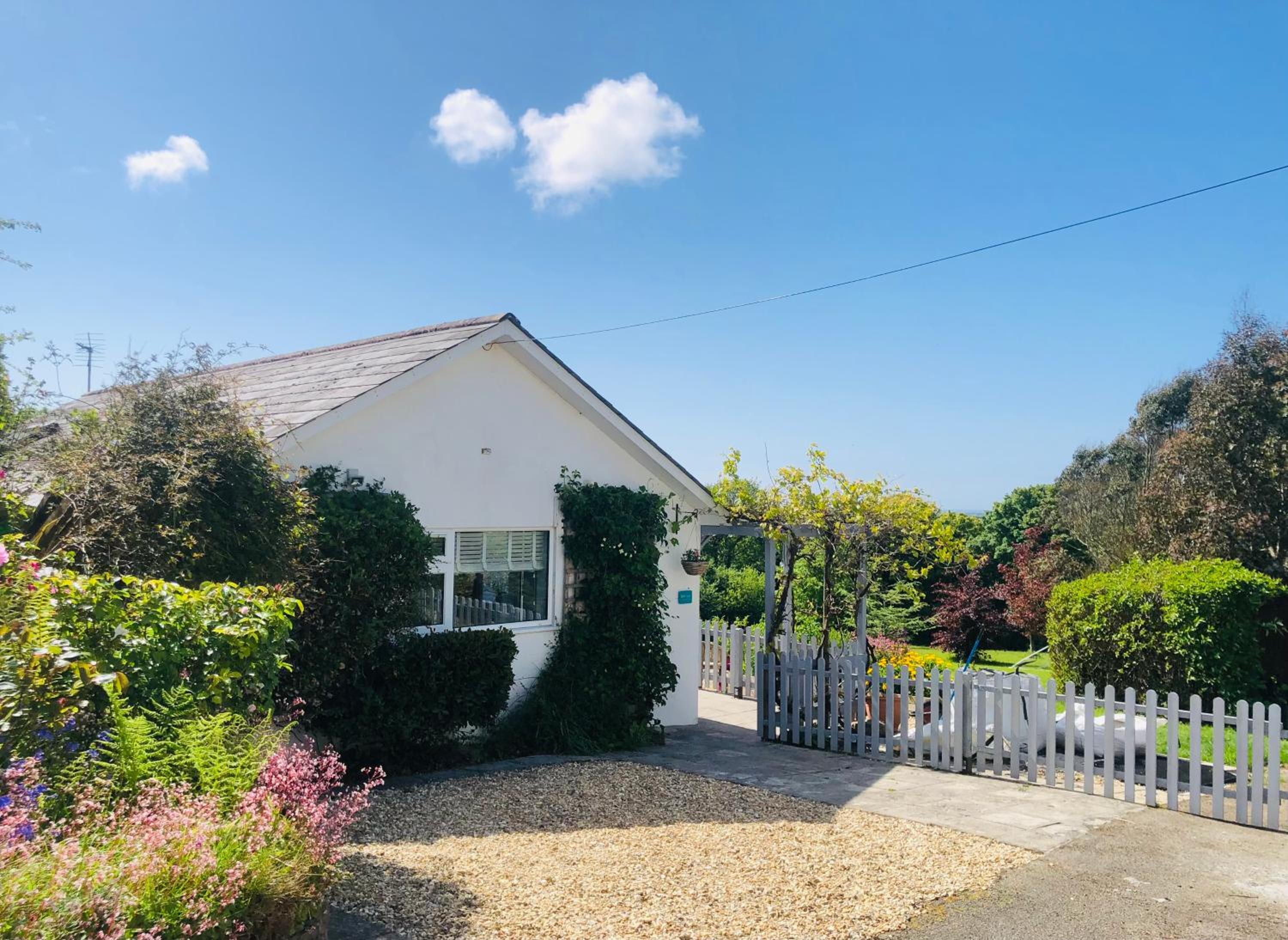 Wadebridge Vacations - Detached, peaceful, spacious with easy access and very large garden - Property Image 5