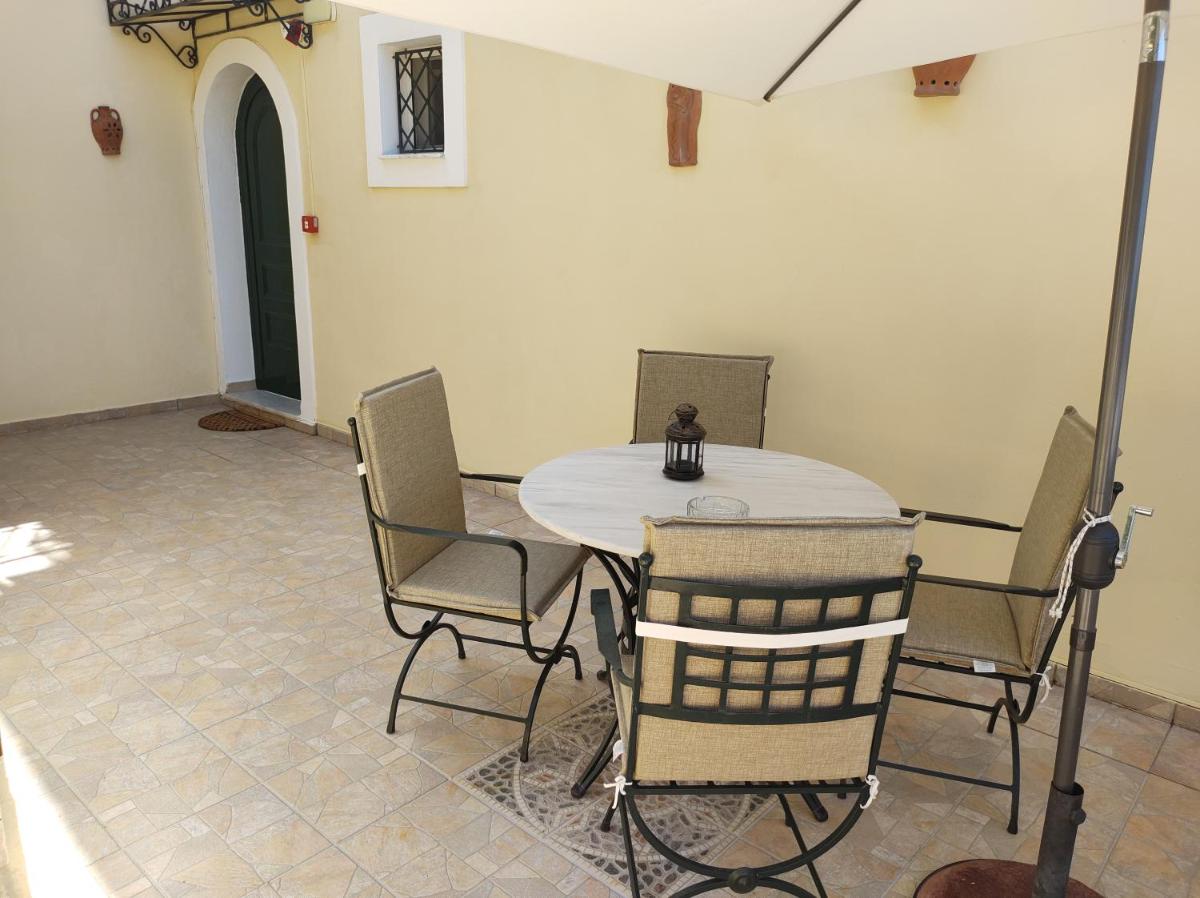 outdoor BBQ area