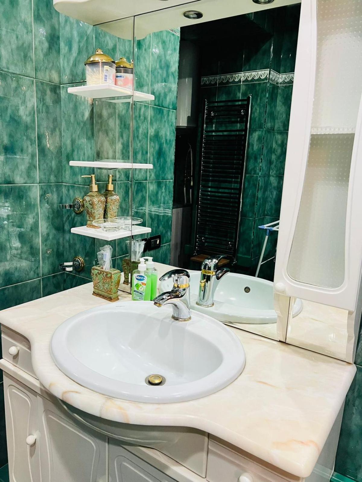 SPACIOUS Apt in Yerevan with JACUZZI Near Opera