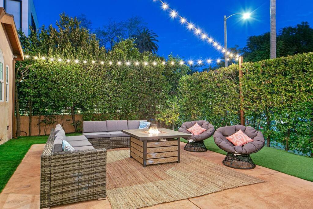 Beverly Grove Spanish Oasis with Pool and detached Guest House