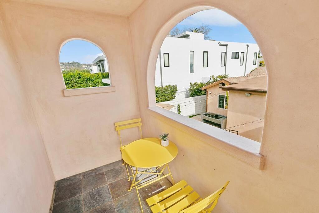 Beverly Grove Spanish Oasis with Pool and detached Guest House