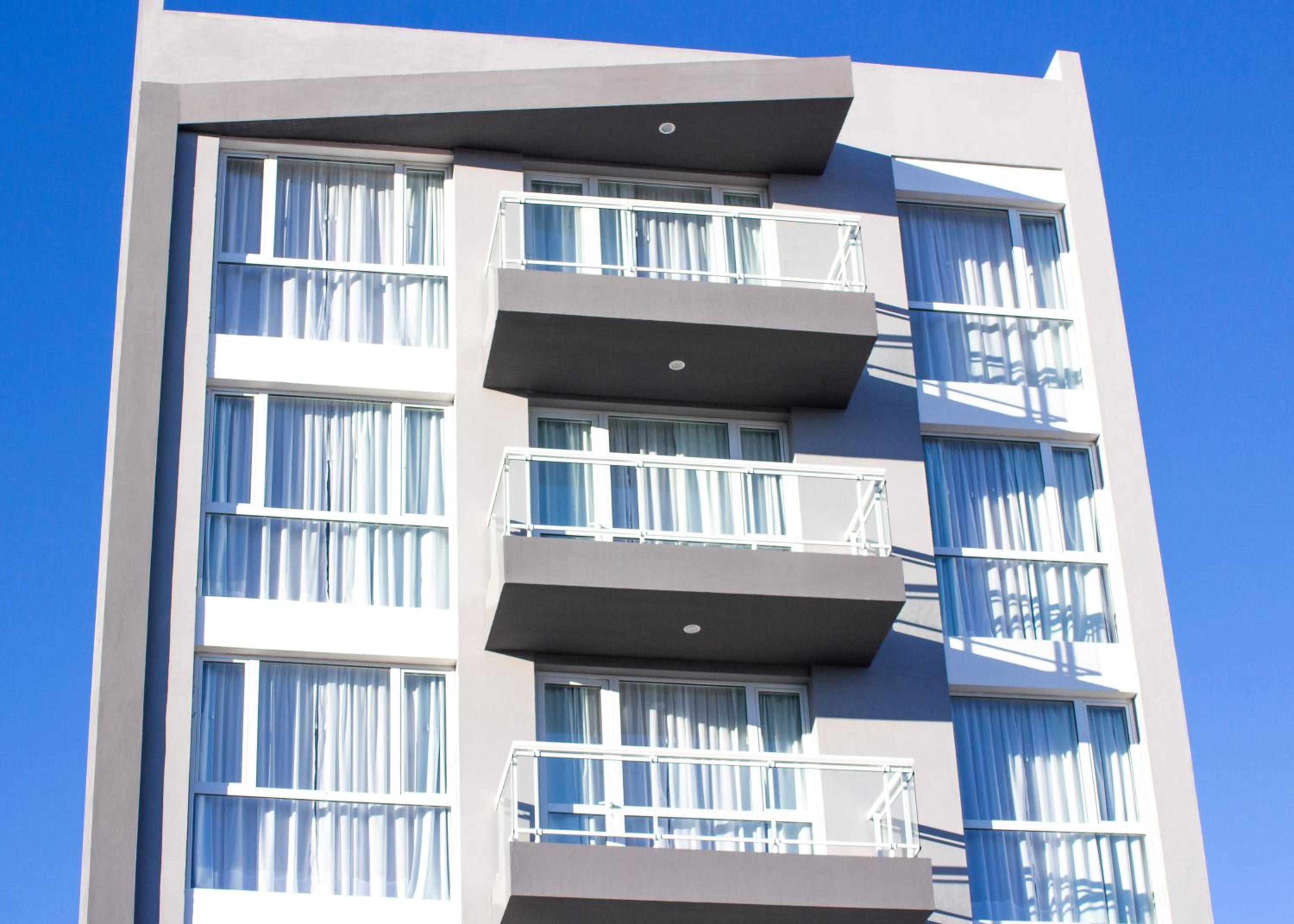 Ramada Residences by Wyndham Puerto Madryn CQ Mitre