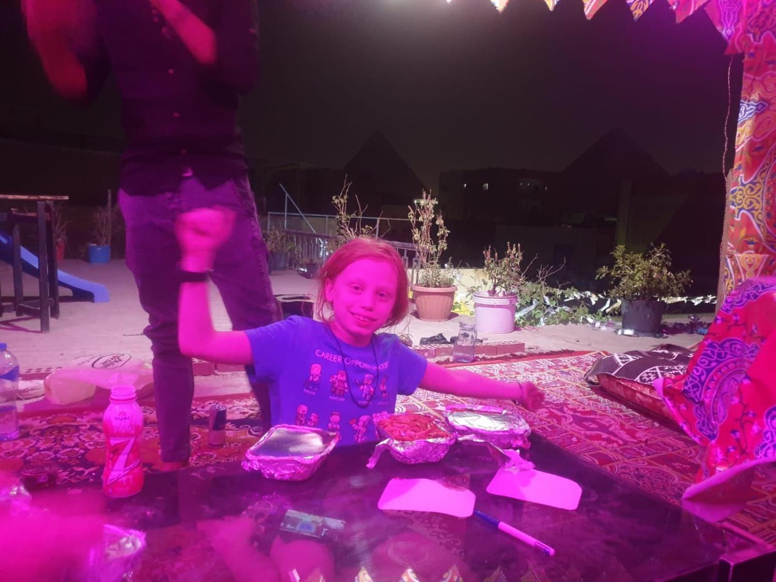 Jana Pyramids view inn