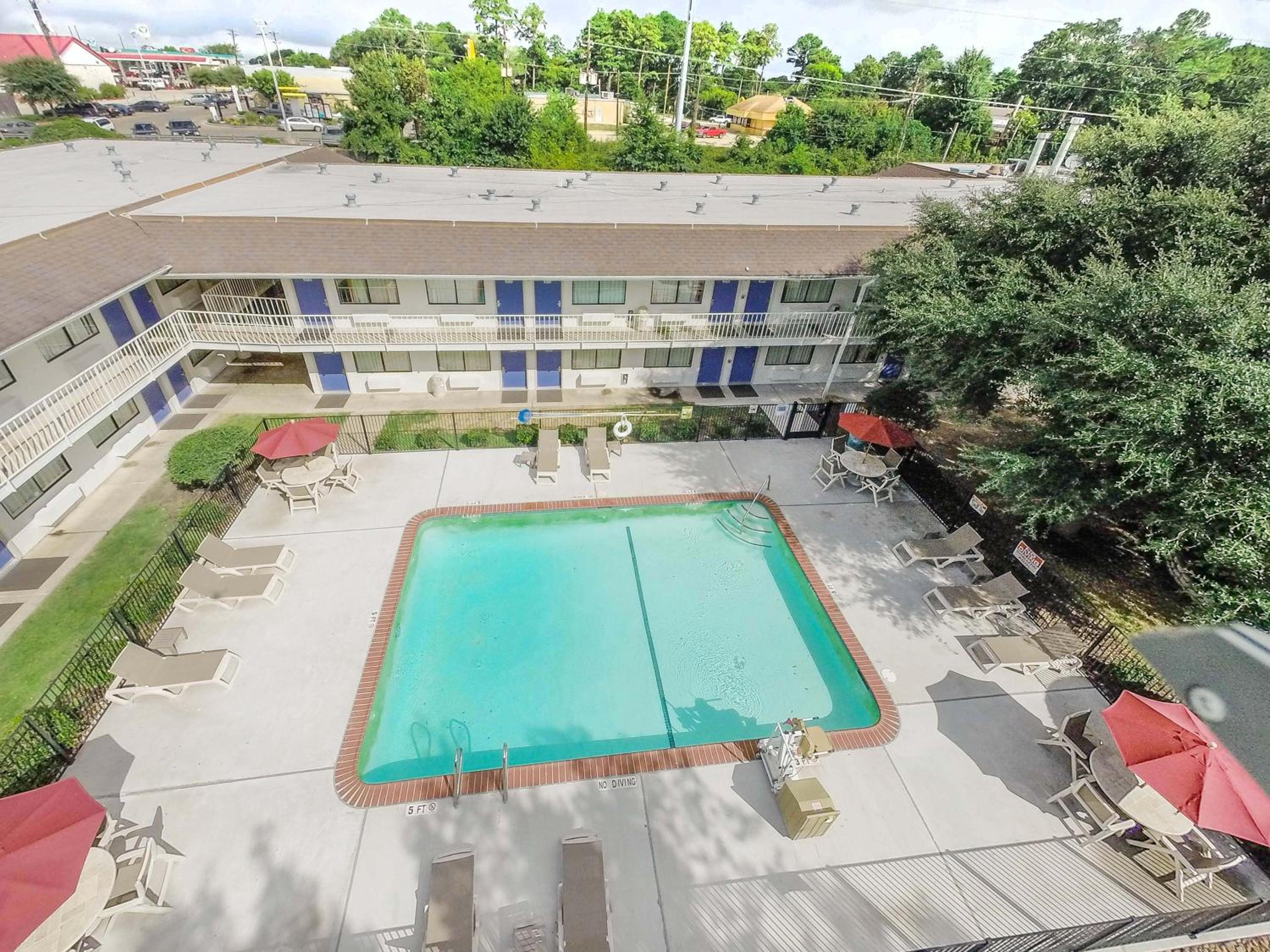 Huntsville Vacations - Motel 6-Huntsville, TX - Property Image 47