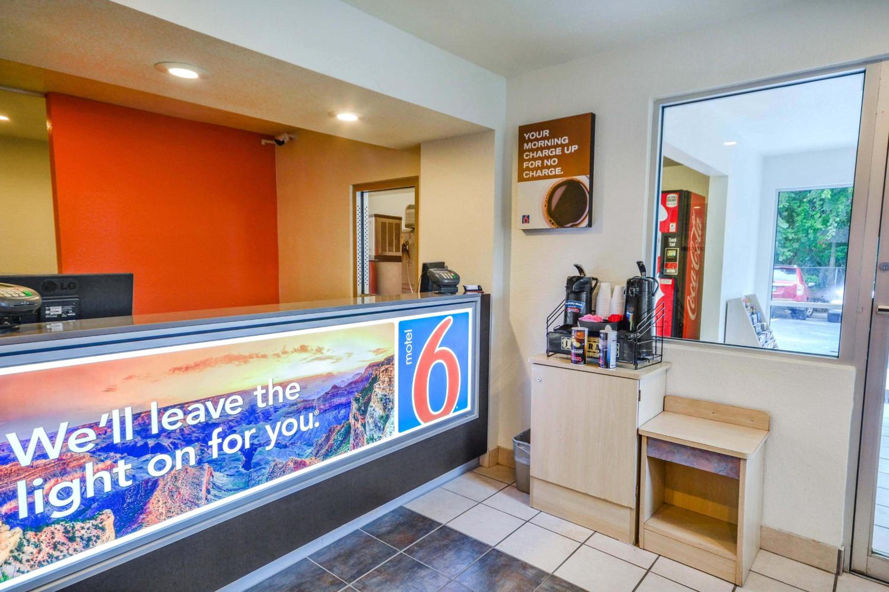 Huntsville Vacations - Motel 6-Huntsville, TX - Property Image 49