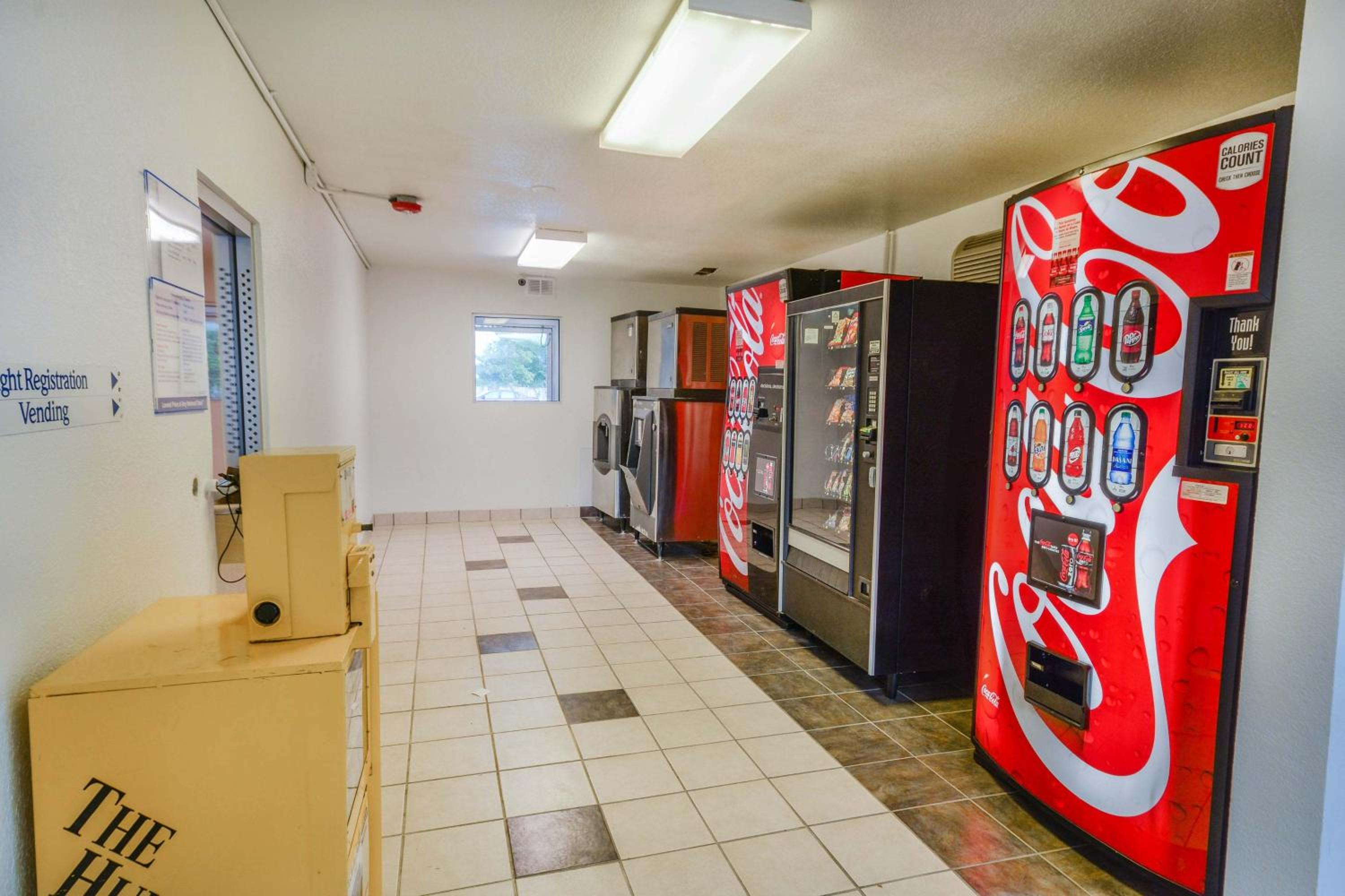 Huntsville Vacations - Motel 6-Huntsville, TX - Property Image 15