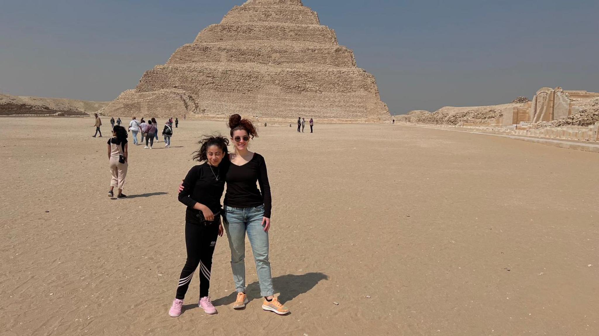 Jana Pyramids view inn