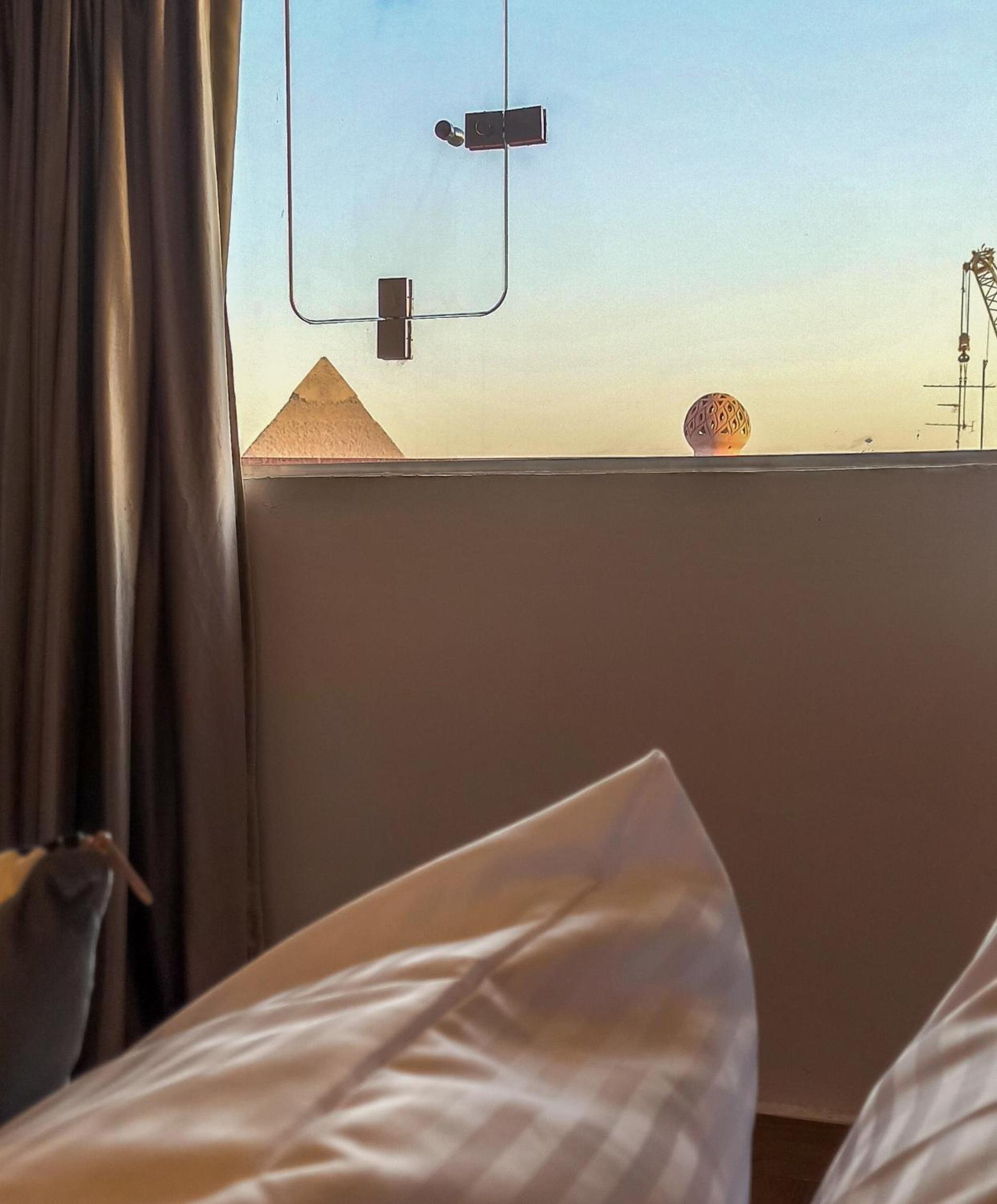 Grand Pyramids Inn