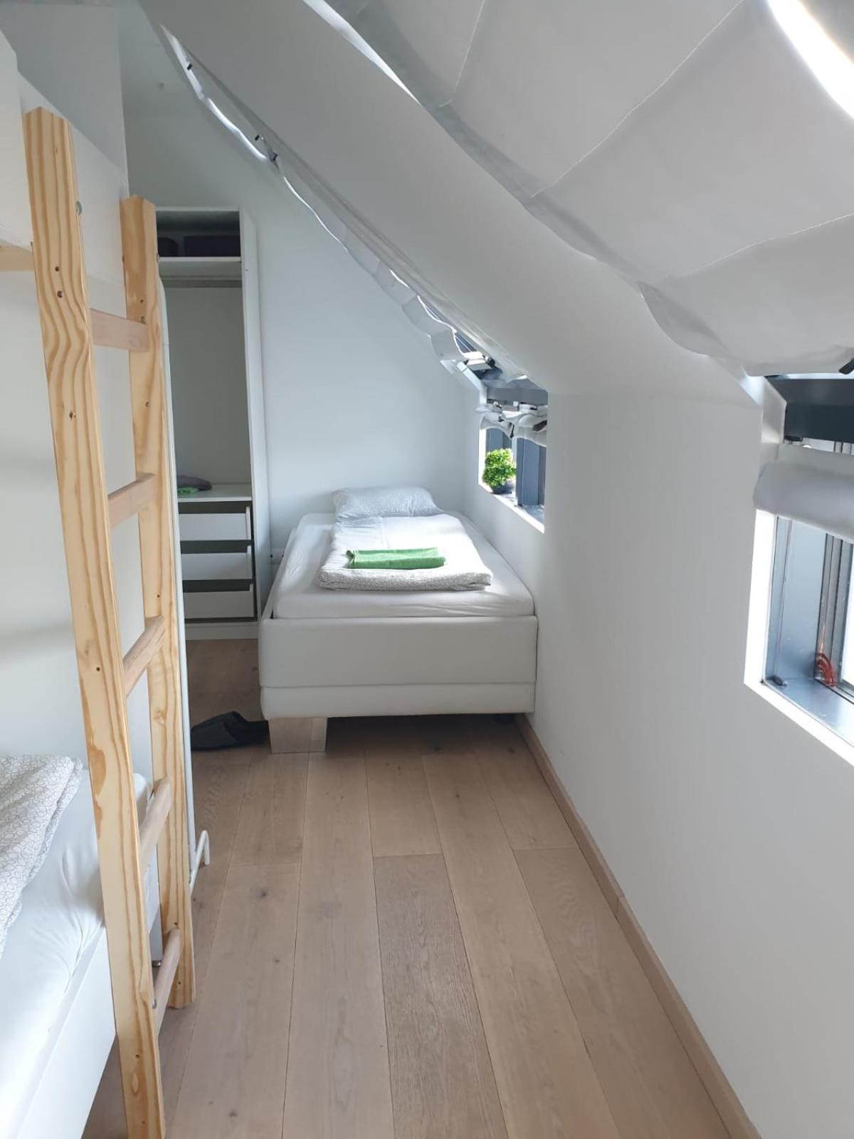 Hauptbahnhof Rooms