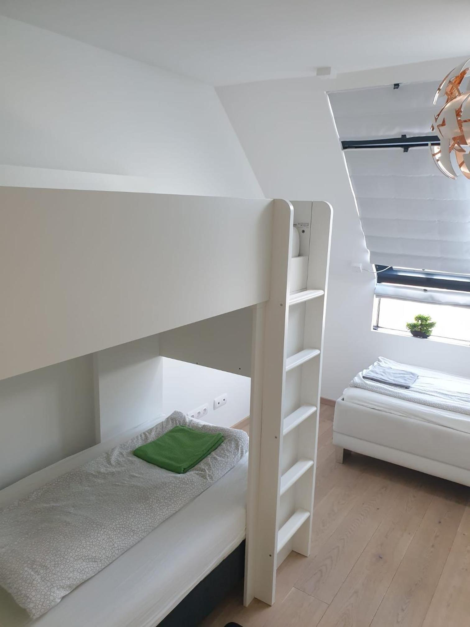 Hauptbahnhof Rooms