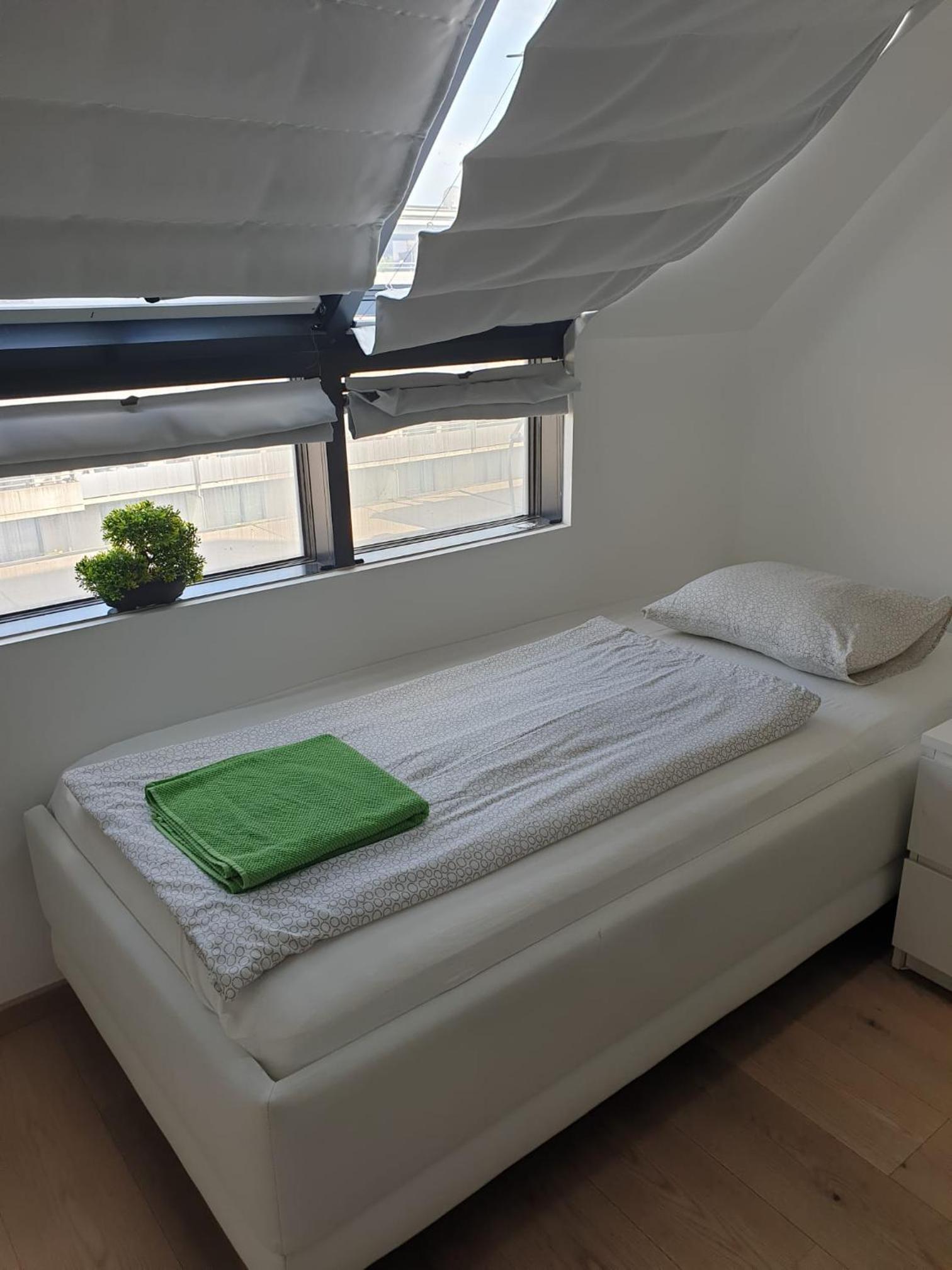 Hauptbahnhof Rooms