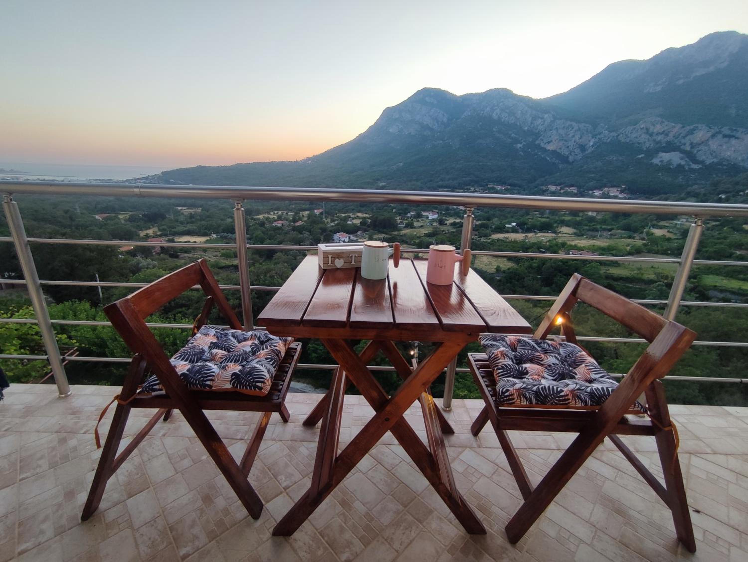 Holiday home N&S view 4