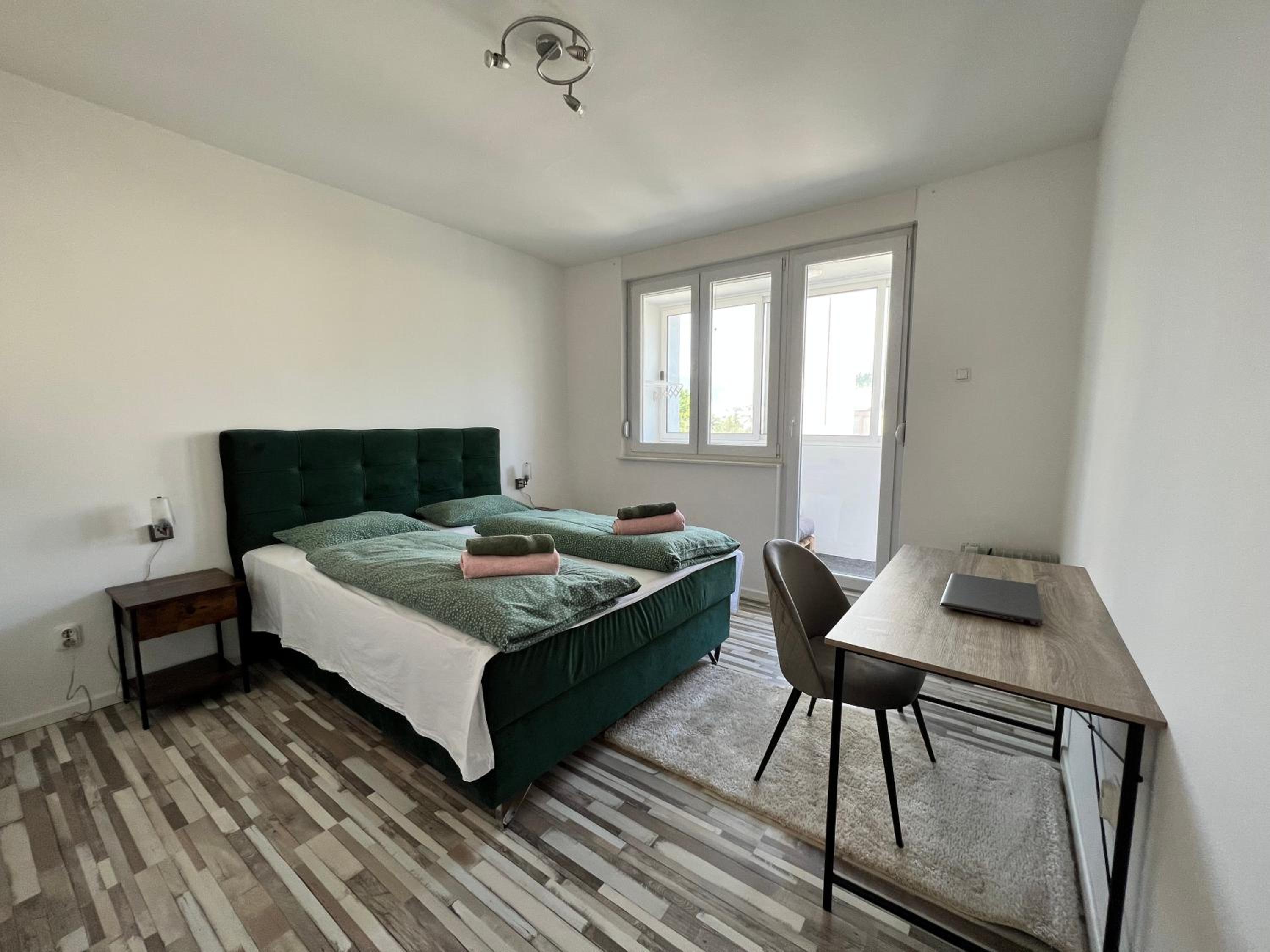 Apartment near old town view 2