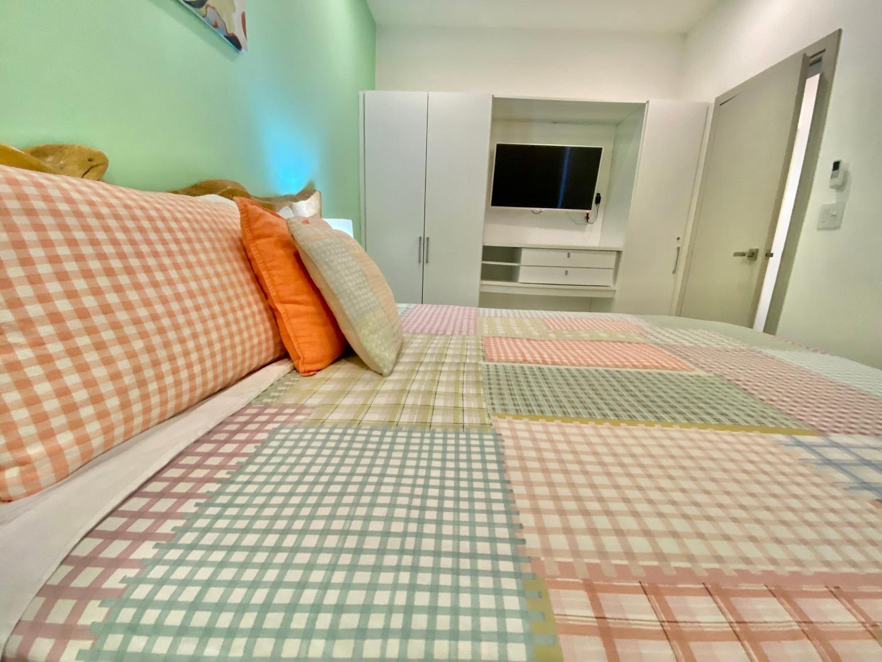 SUNSET OCEAN VIEW CONDO