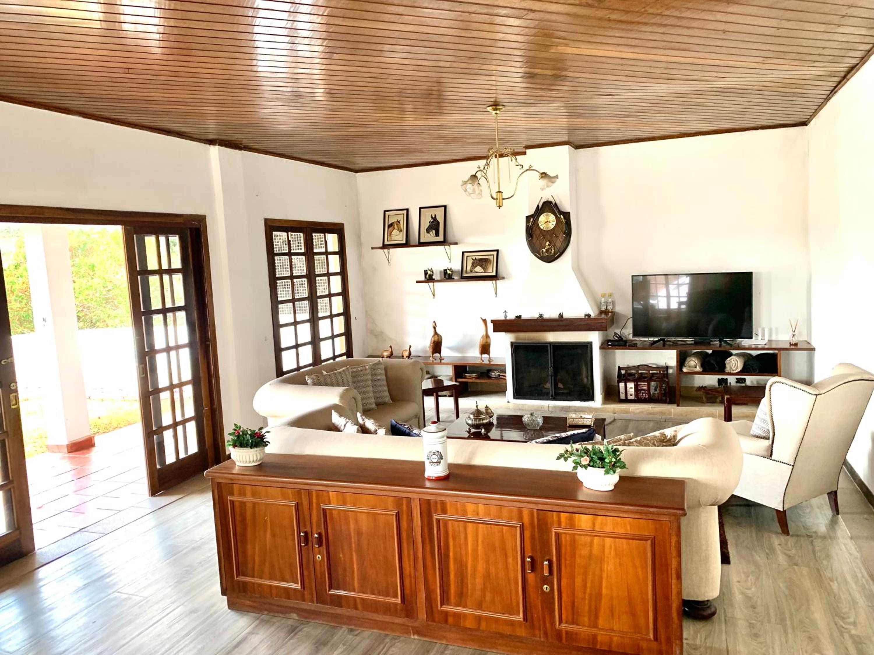 Casa centro Capivari 700m distância