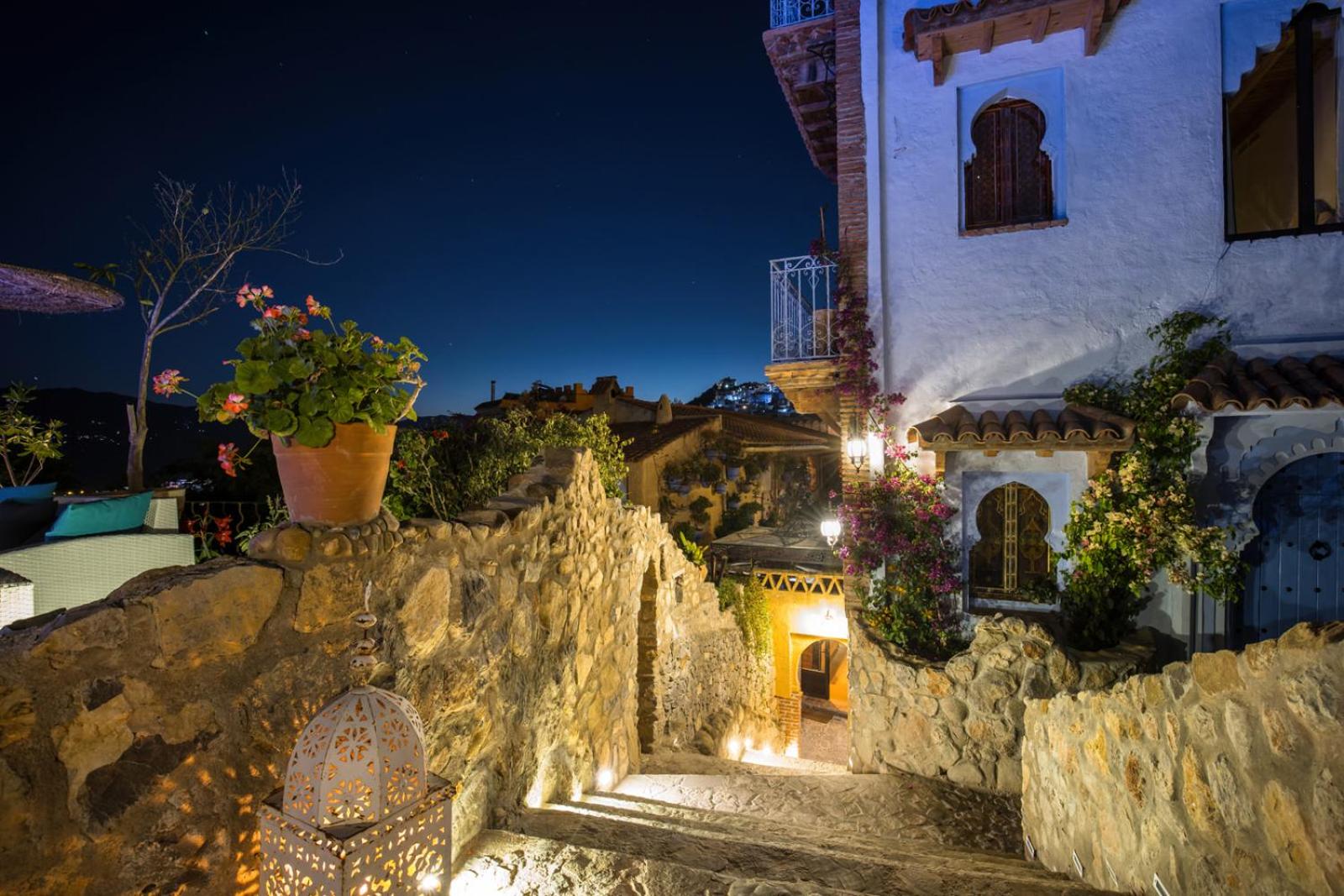 Hotel Dar Echchaouen Maison d'Hôtes & Riad - Image 1