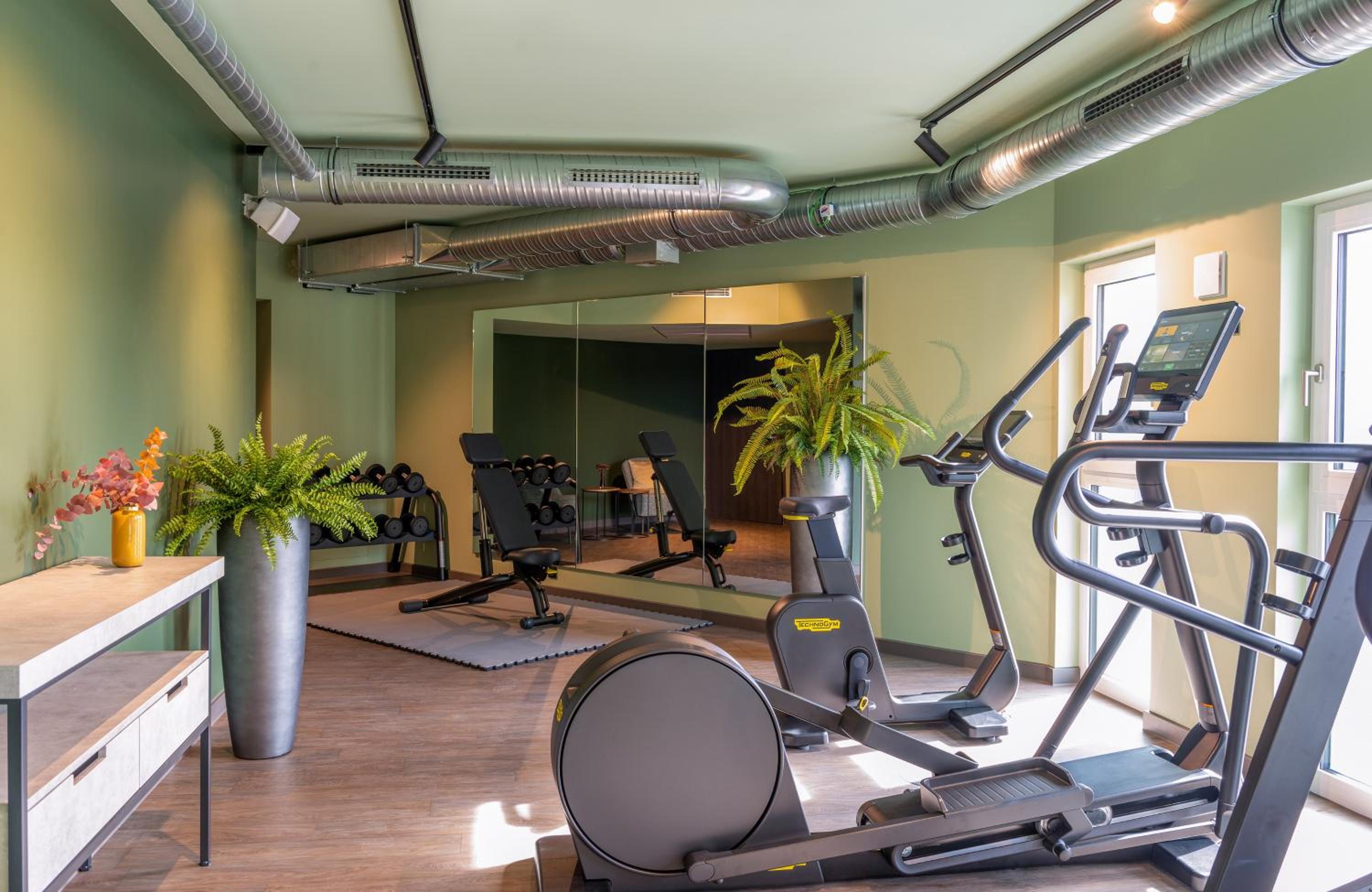 Augsburg Vacations - Leonardo Hotel Augsburg - Property Image 4