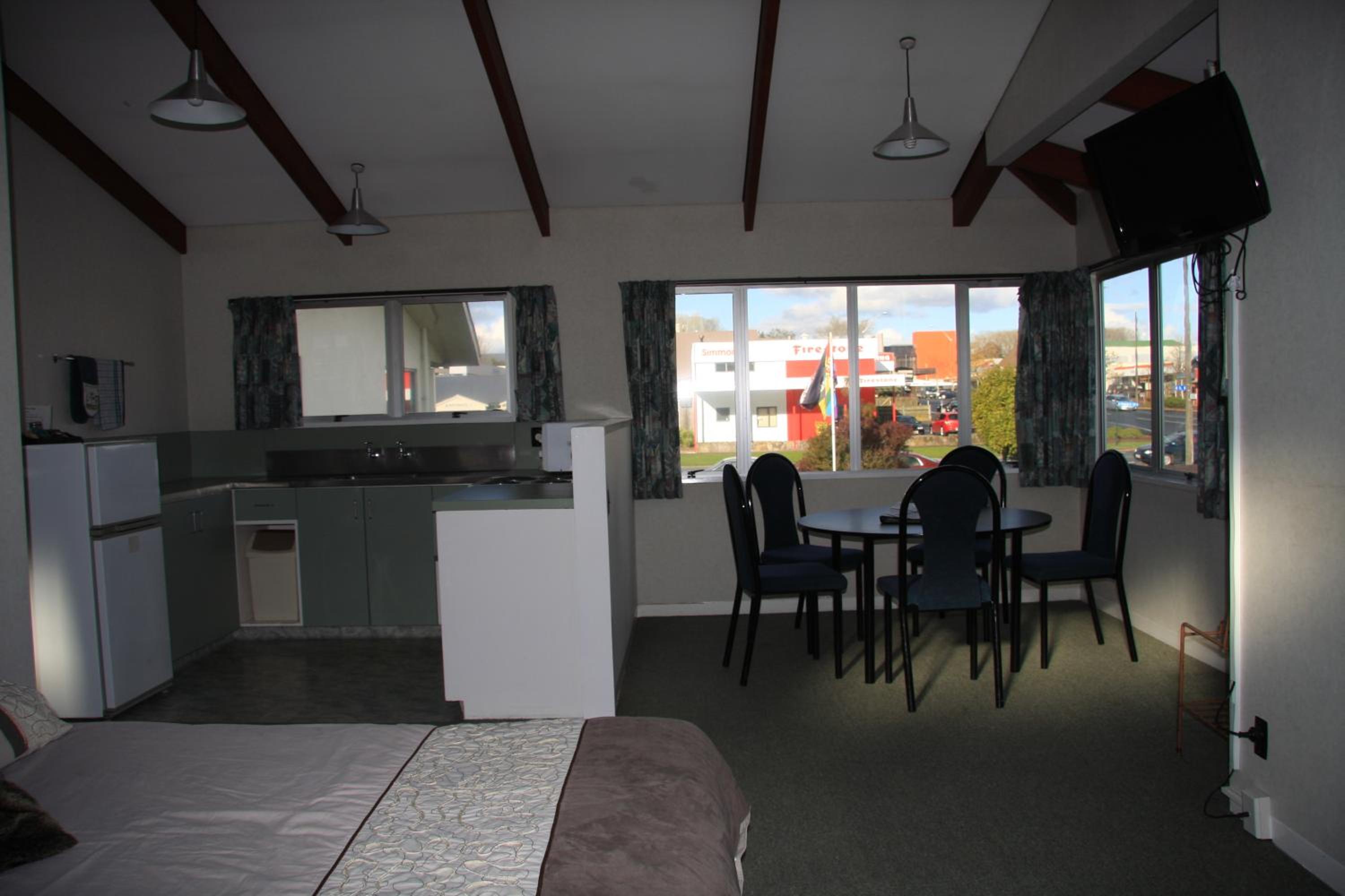 Kuirau Park Motor Lodge- Thermal Mineral pool