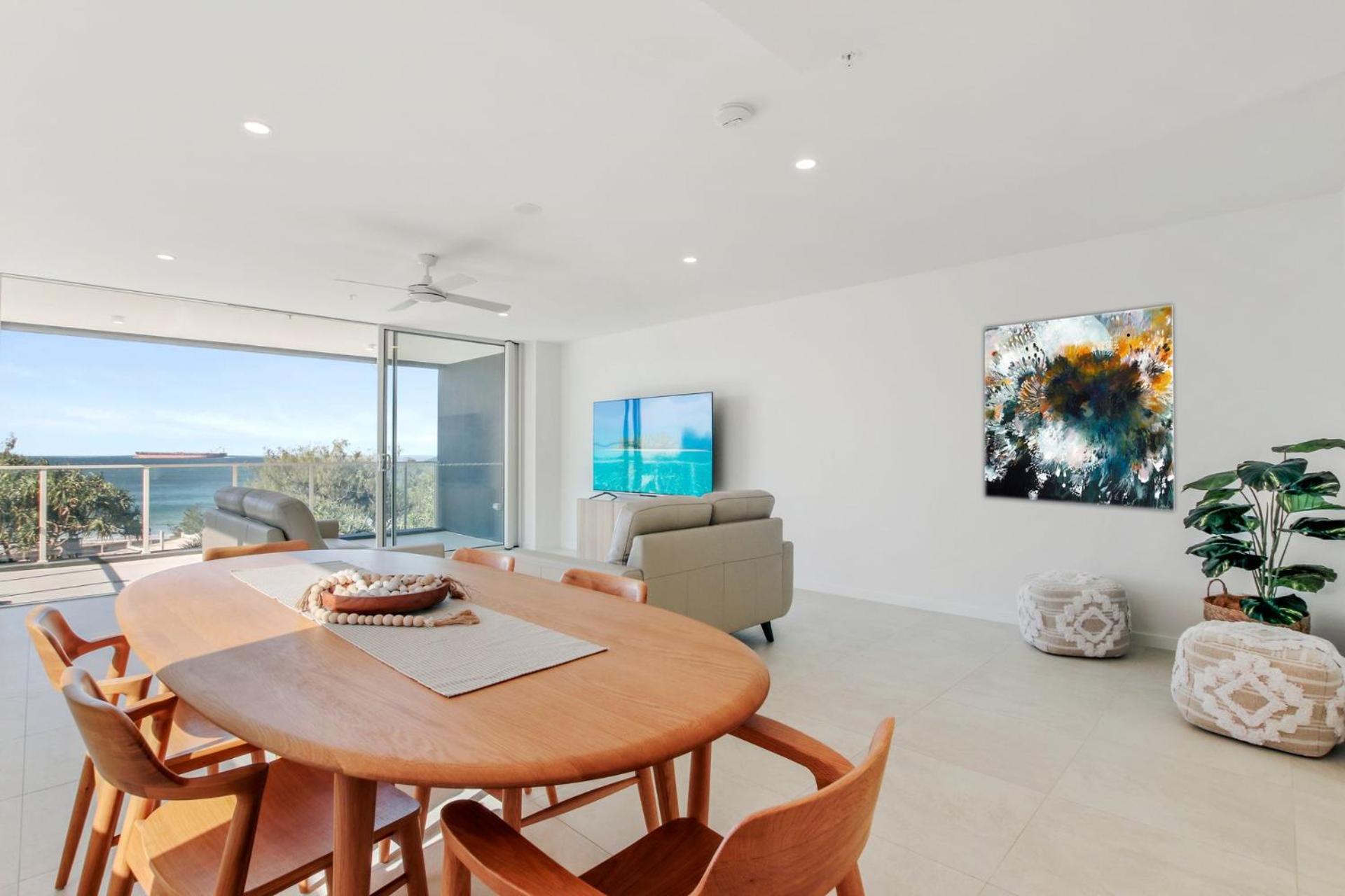 Caloundra Vacations - Kings Surf Unit 6 5 Ormonde Tce Kings Beach - Property Image 2