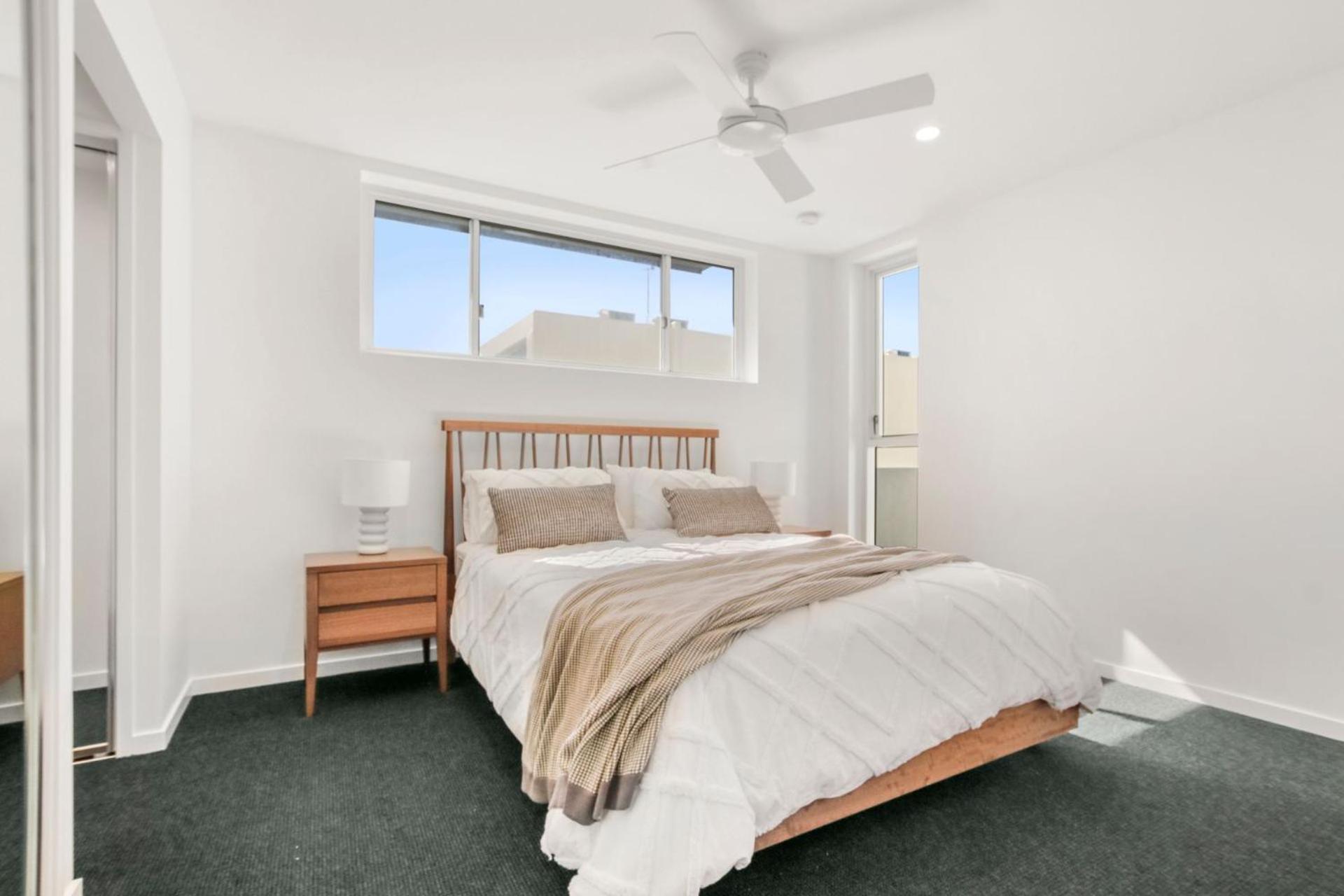 Caloundra Vacations - Kings Surf Unit 6 5 Ormonde Tce Kings Beach - Property Image 1