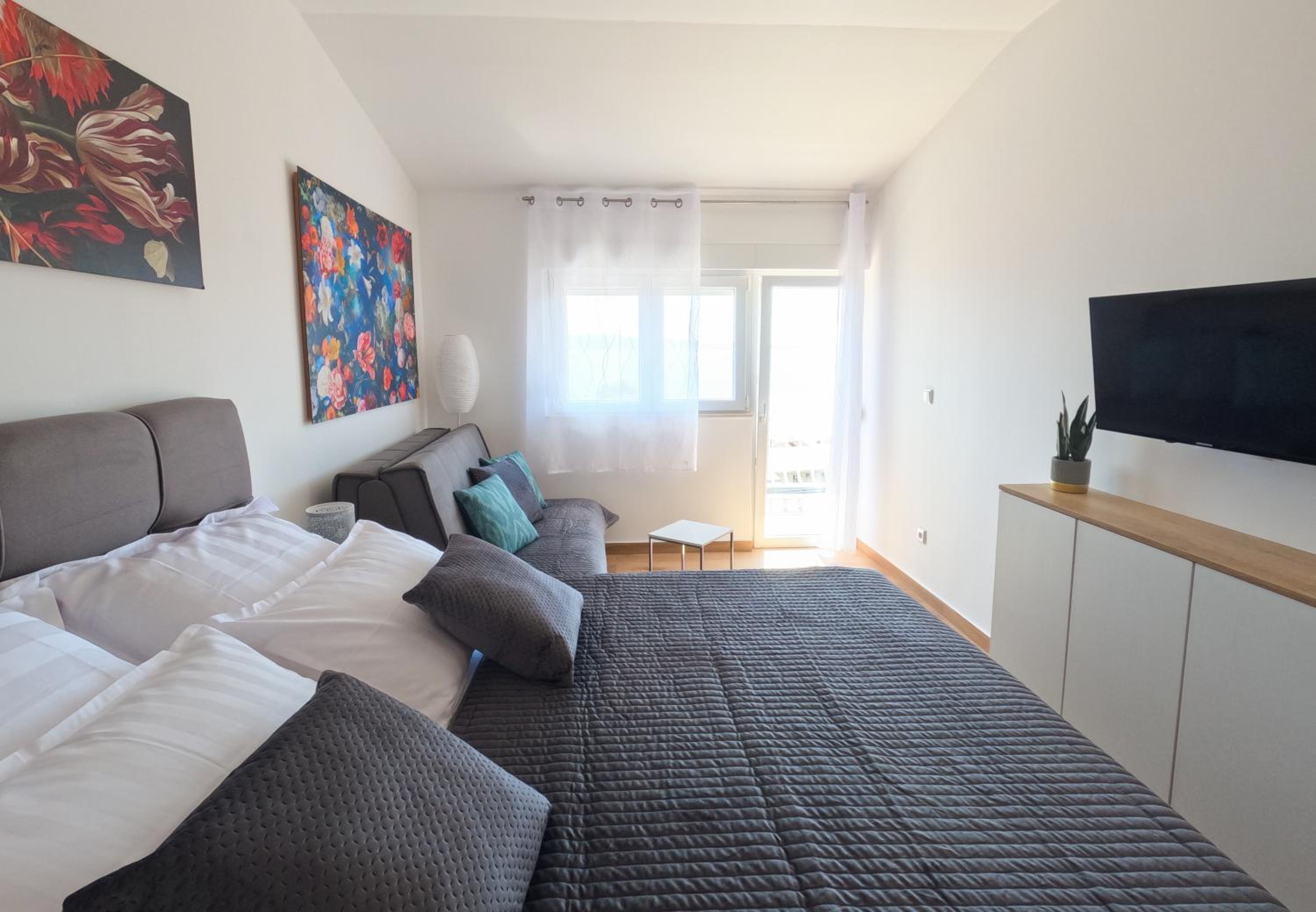 Photo 64