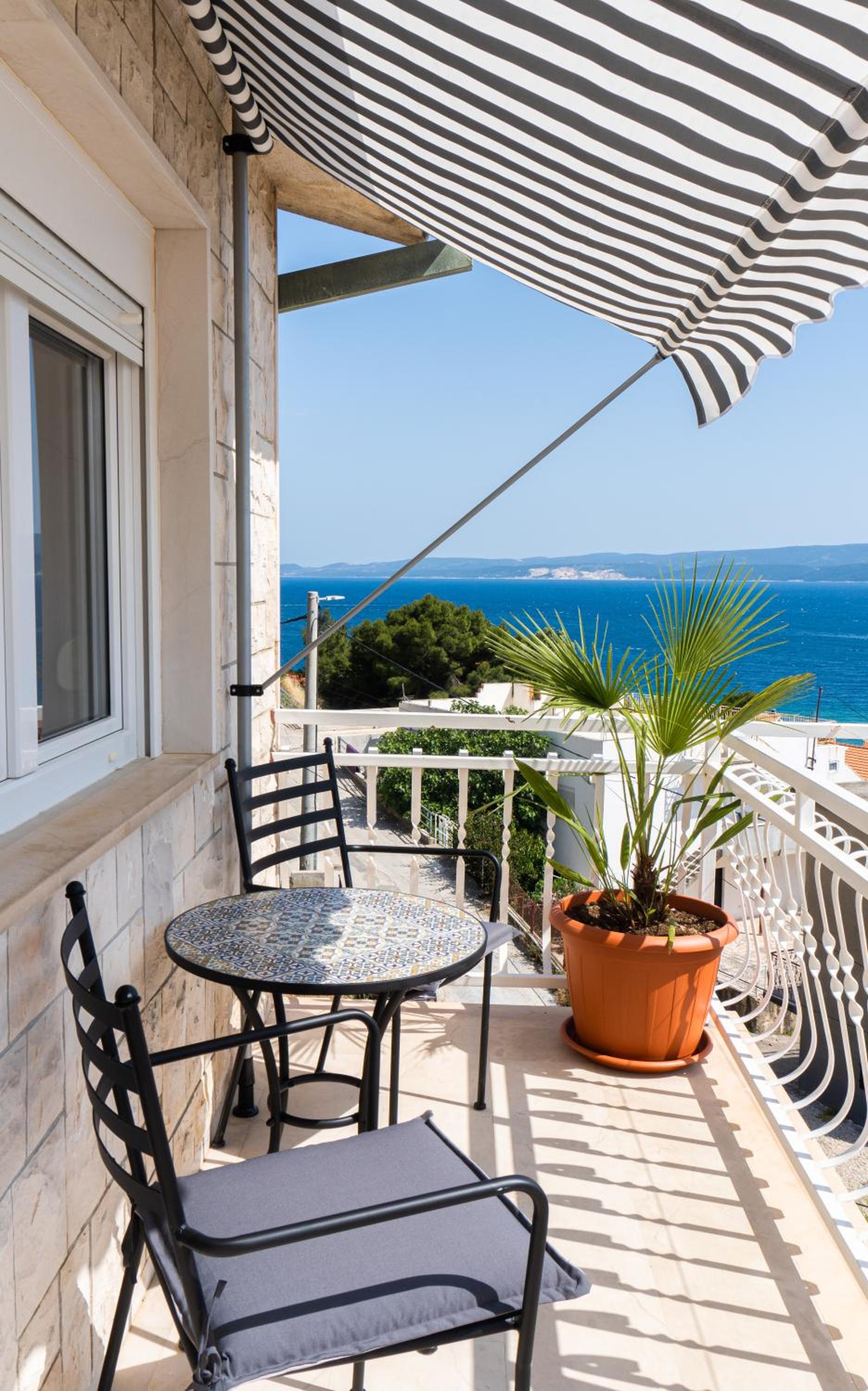 Sea and mountain view apartments view 3